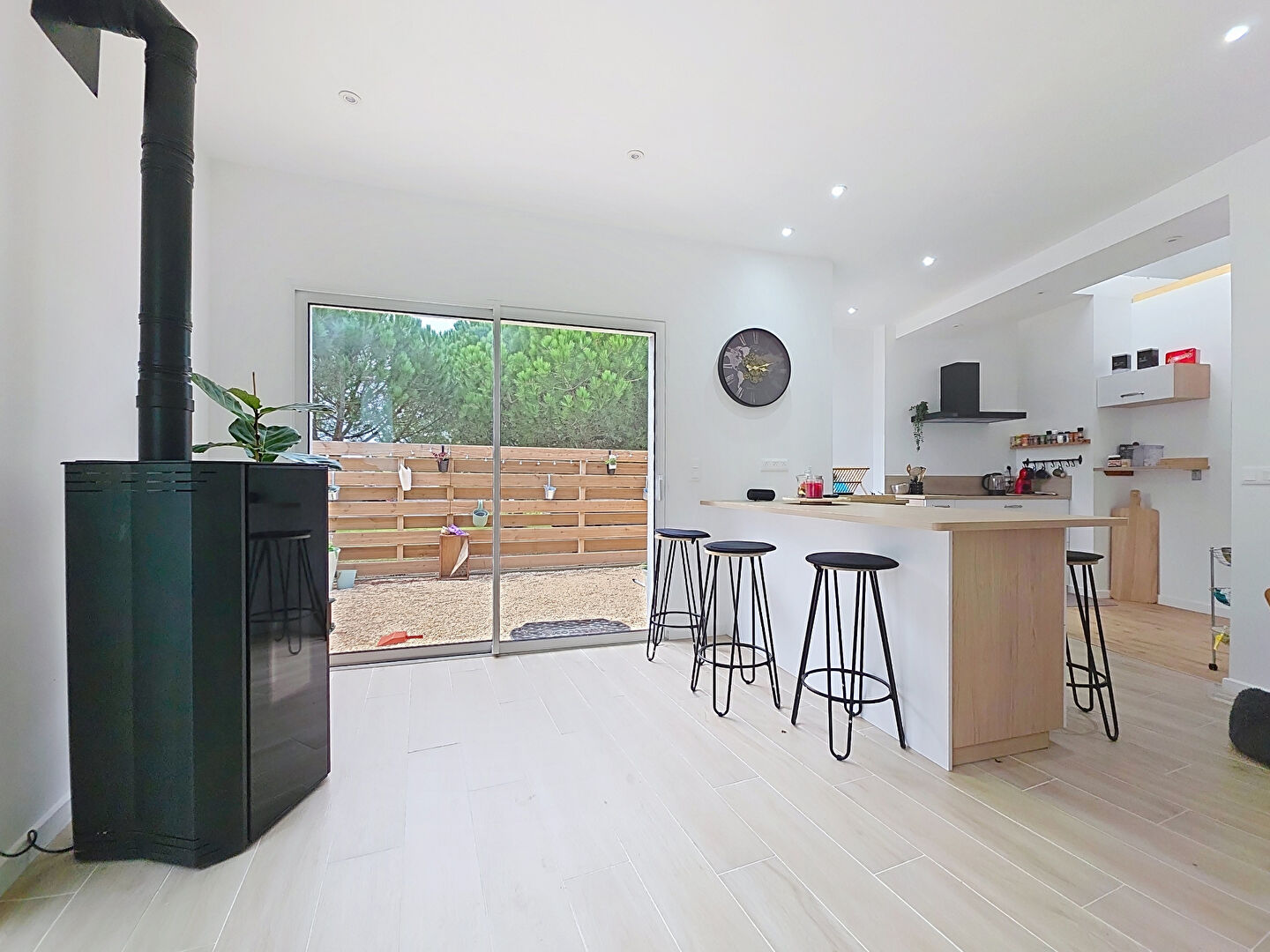 Photo Maison  plain-pied Saint Pair Sur Mer 88 m²  proche commerces et mer image 4/6