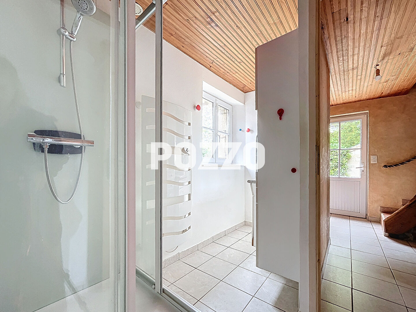 Photo Vente d'une maison  à PORT BAIL SUR MER - En pierres - Beaux volumes - 6 chambres image 6/6