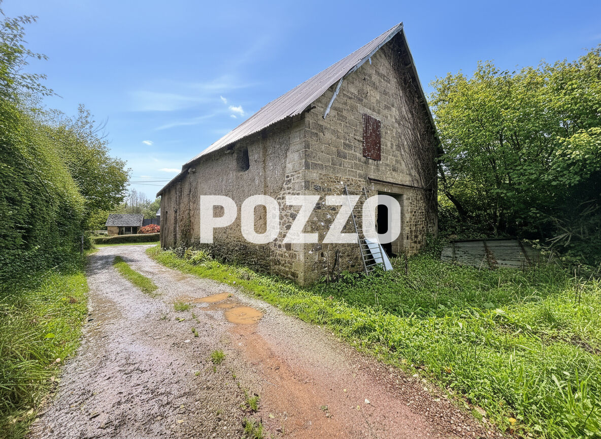 Photo Bâtiment en pierres Saint Sauveur Villages  Terrain de 12840 m2 environ image 3/6