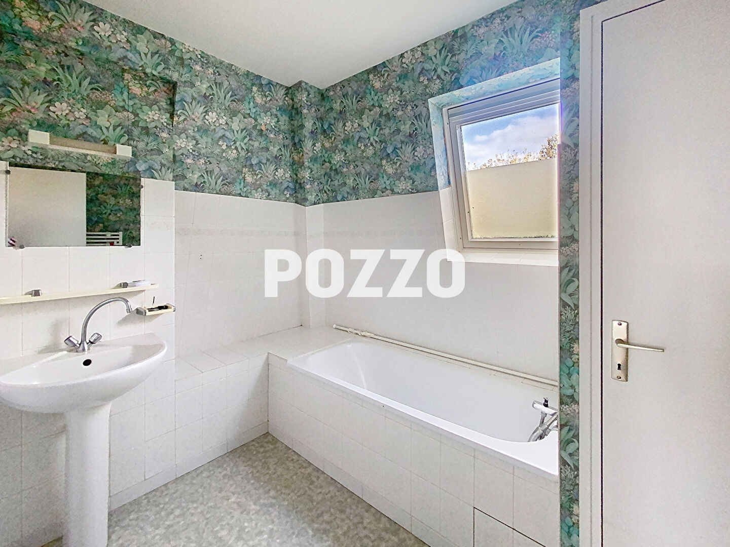 Photo Appartement F2 (35 m²) en location à VIRE image 4/4