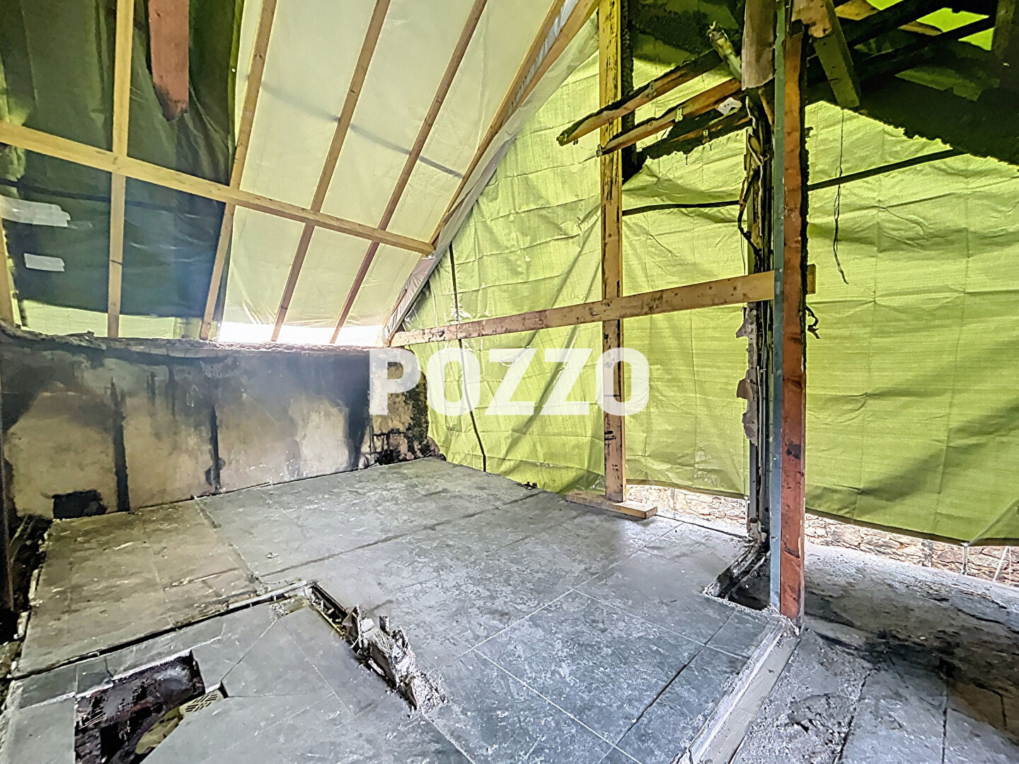 Photo Maison en pierres avec dépendances à finir de rénover image 6/6