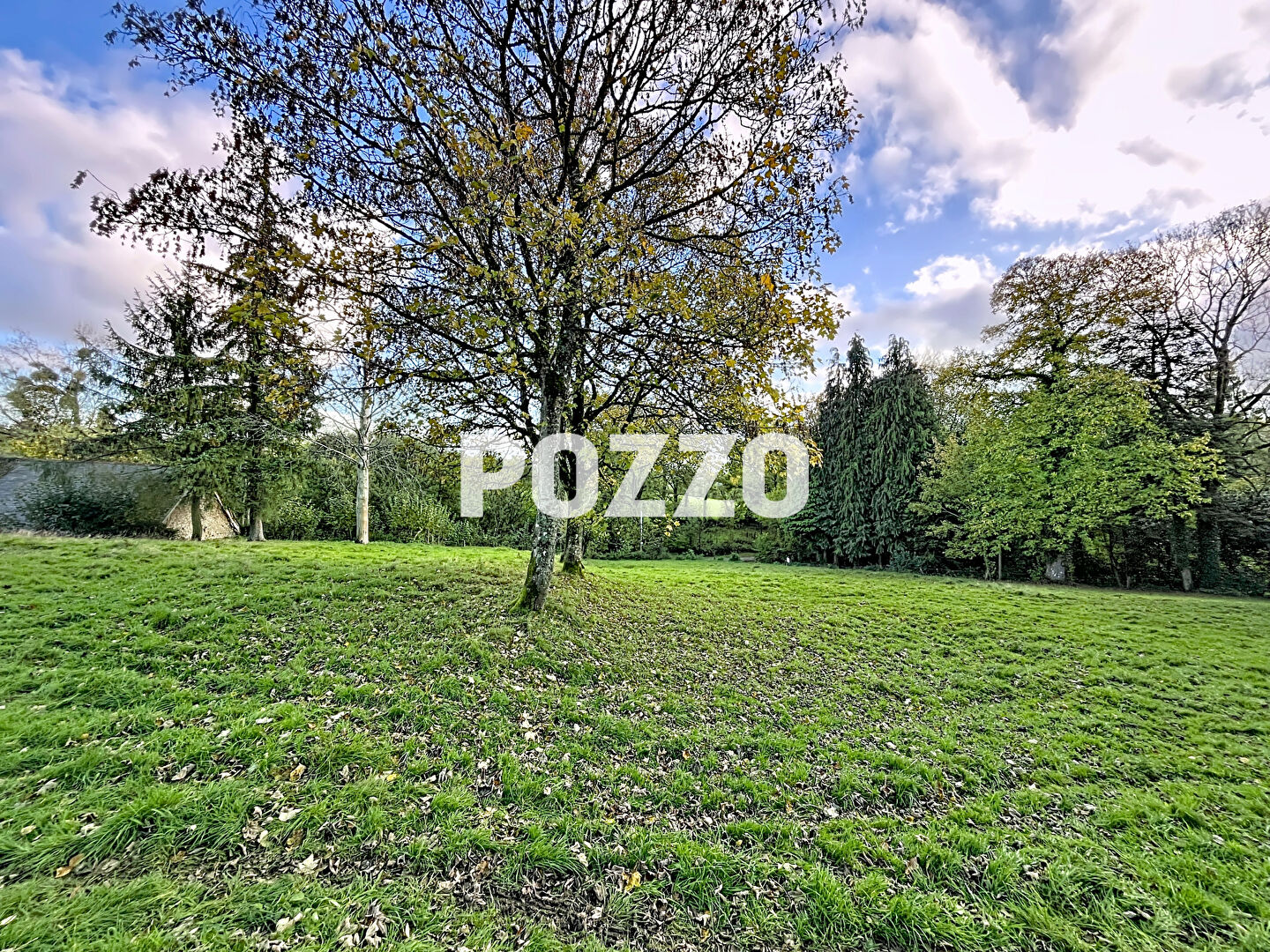 Photo A VENDRE. GUILBERVILLE. A RENOVER ENTIEREMENT. 5000M² DE TERRAIN ENV + DEPENDANCES image 5/6