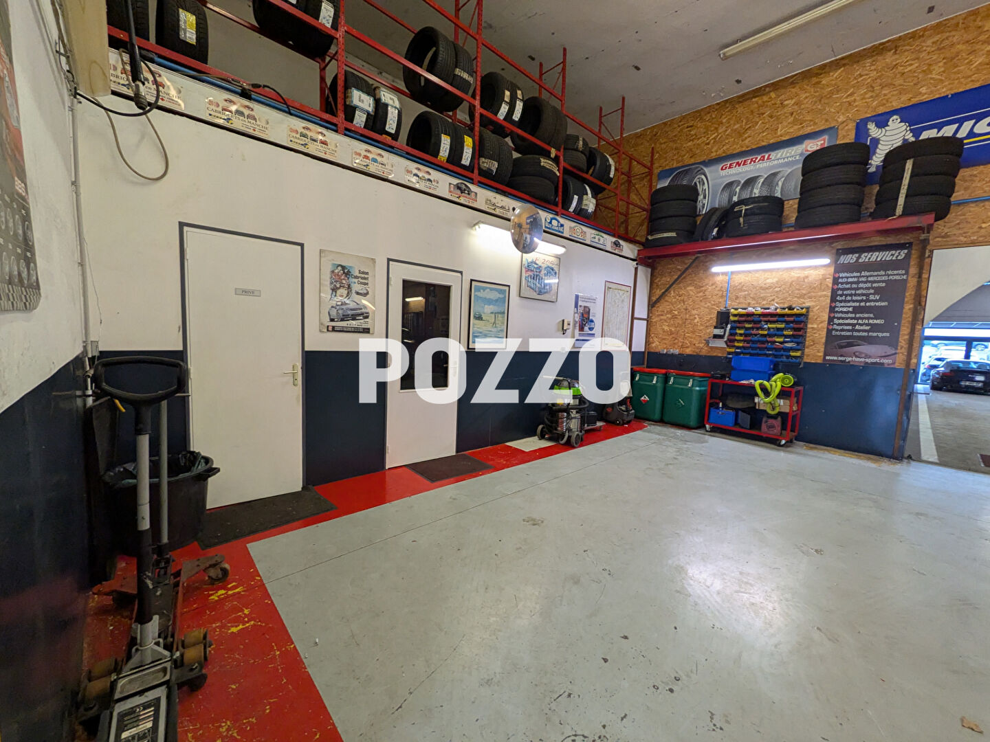 Photo Local commercial Vire Normandie 770 m2 image 5/6