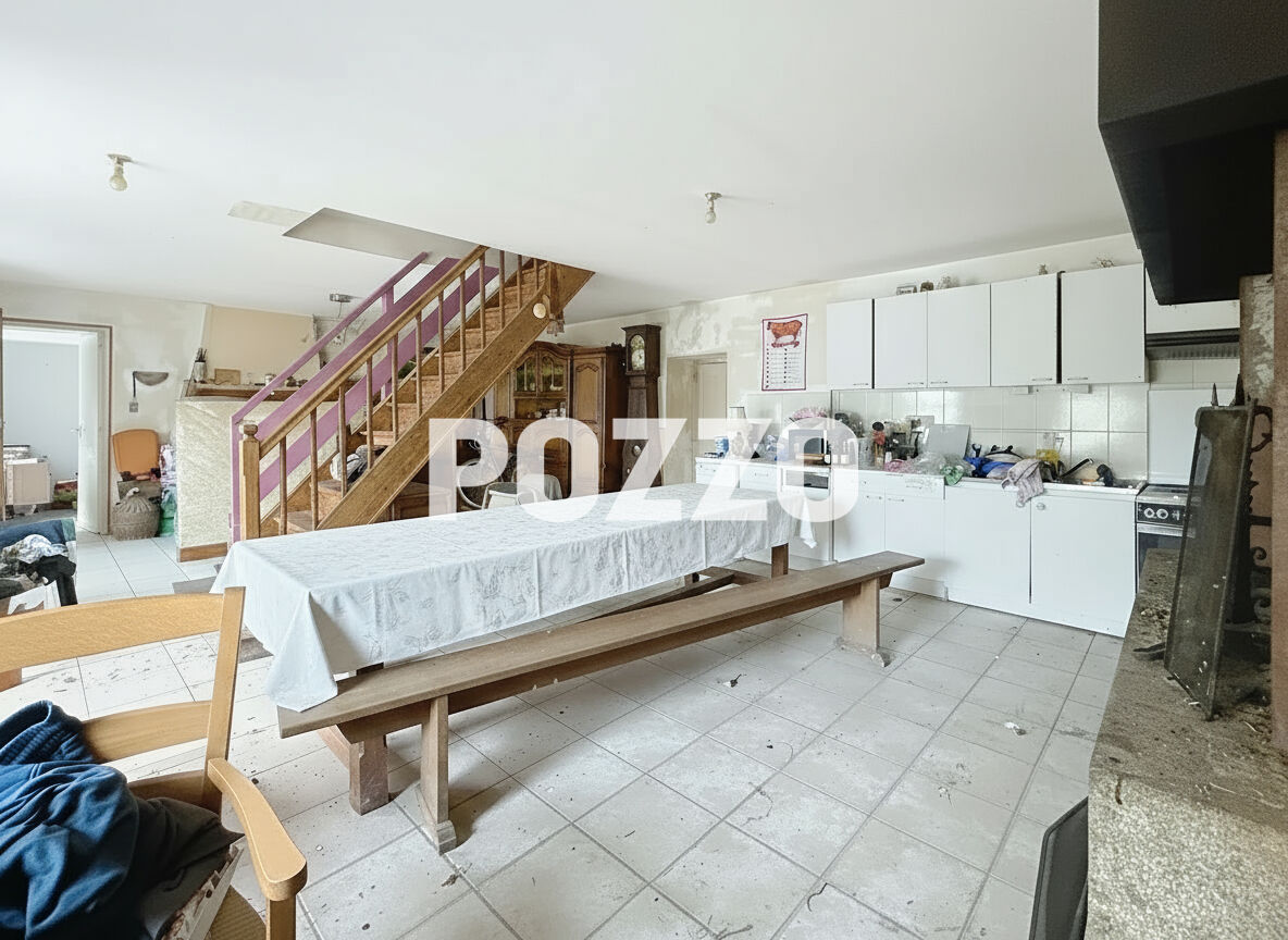 Photo Maison de 120 m² à rénover en pleine campagne de VER, secteur calme et agréable image 5/6