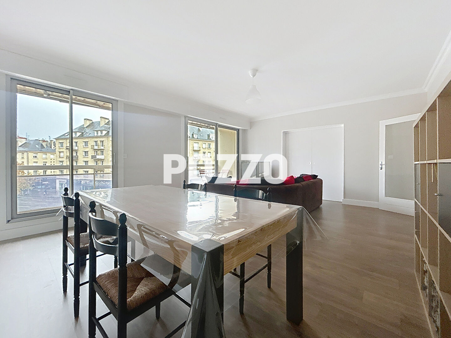 A LOUER : APPARTEMENT MEUBLÉ T3 - 85 m²  - BALCON - GARAGE - CAVE - TOUR LEROY CAEN