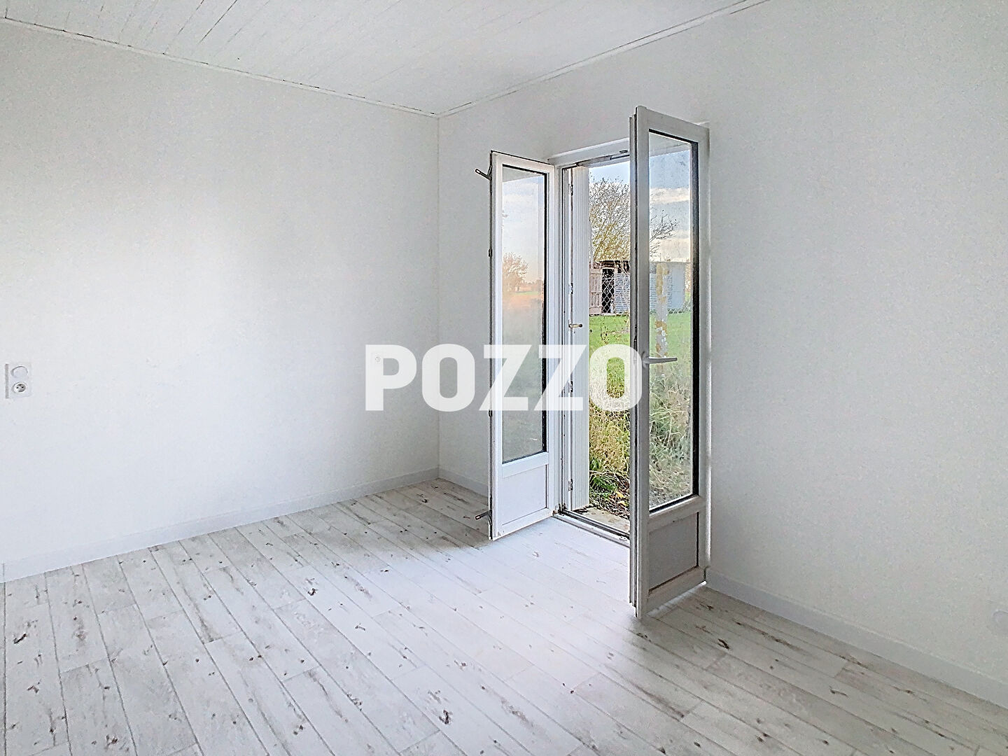 Photo A LOUER - Maison Saint James 4 pièce(s) - Jardin image 4/6