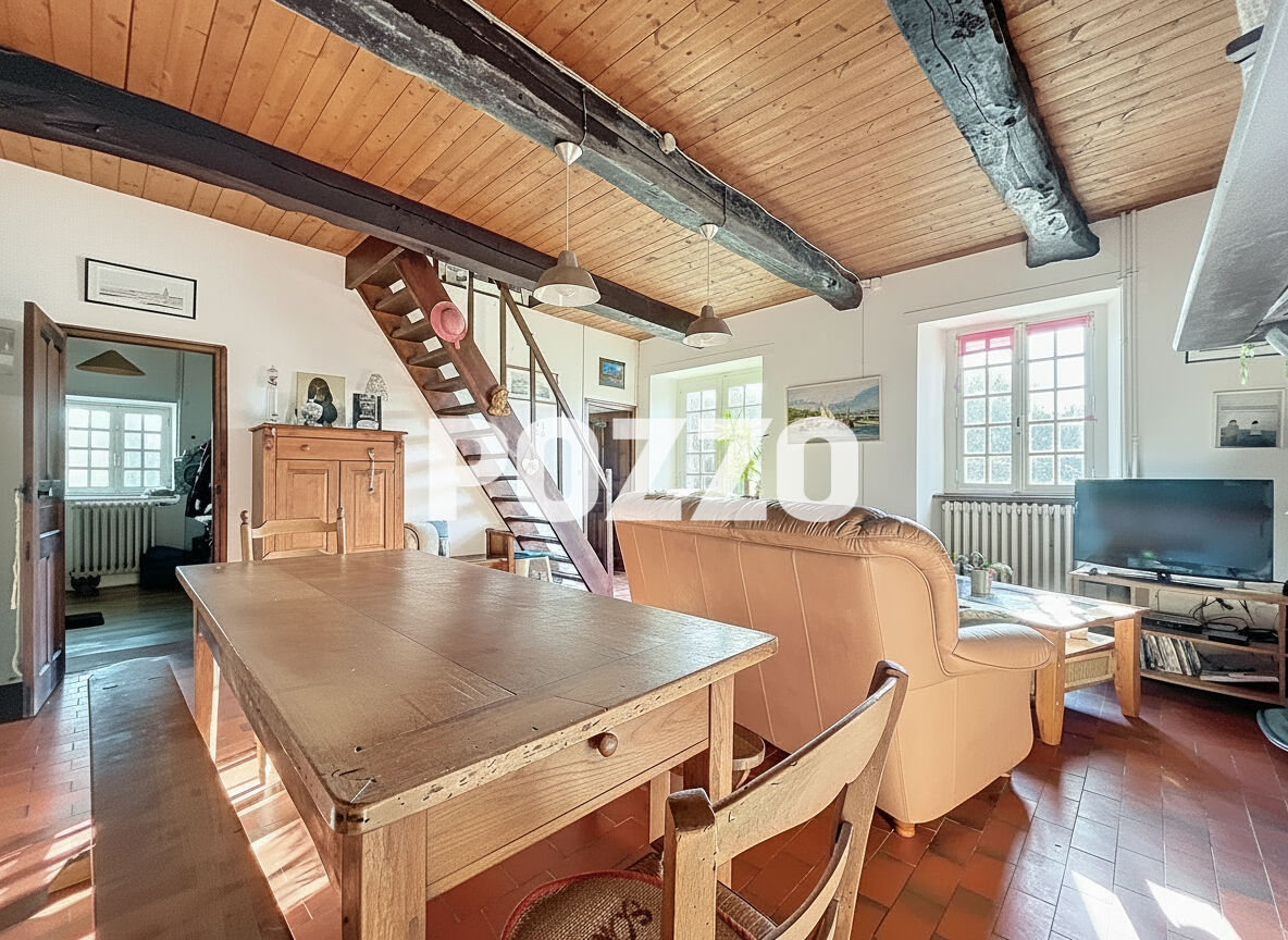 Photo A VENDRE Maison en pierre Saint Planchers image 3/6