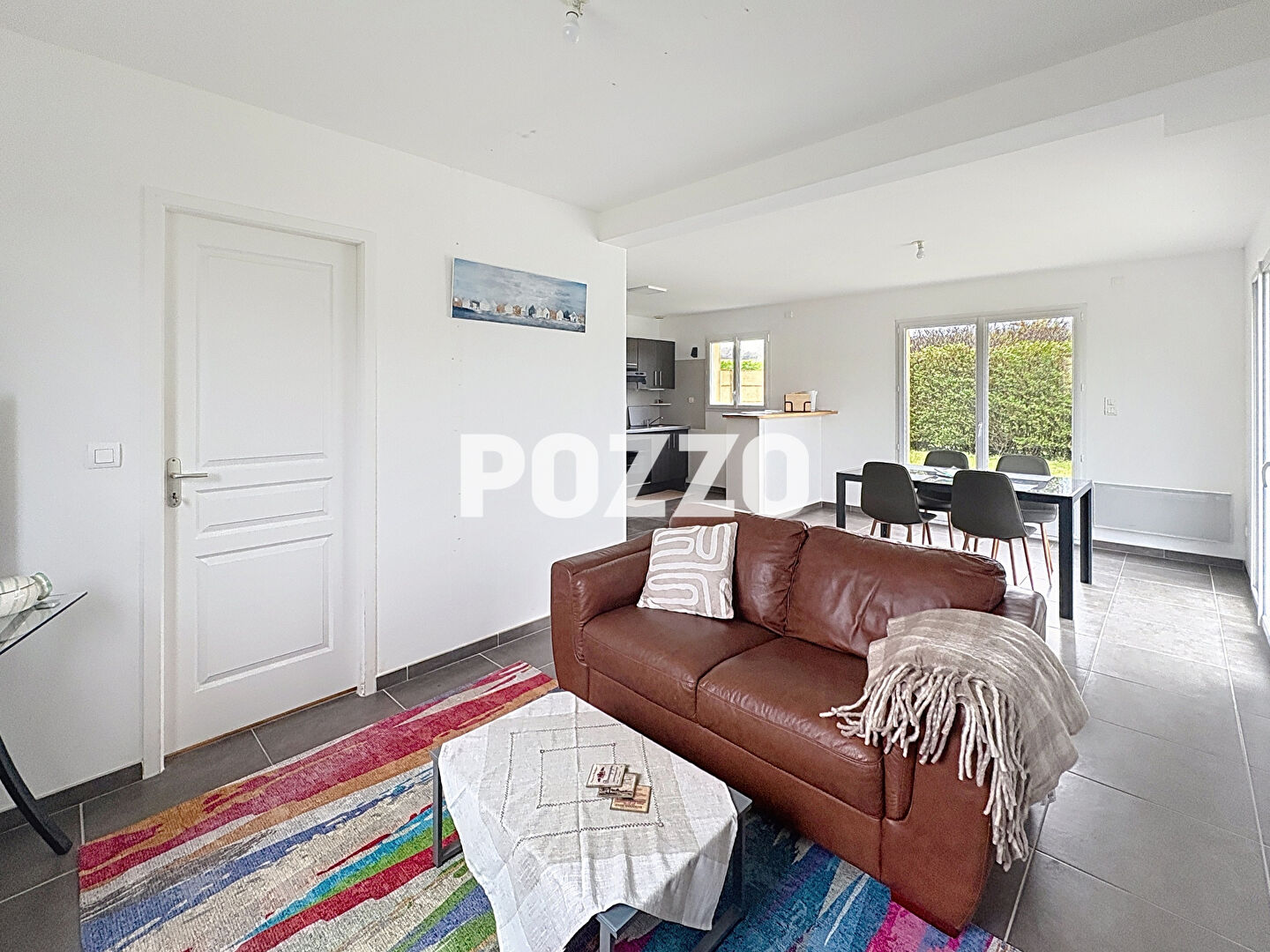 Photo MAISON A LOUER MEUBLEE DE TYPE F5 SUR SIOUVILLE AVEC GARAGE ET JARDIN A 150M DE LA MER image 3/6