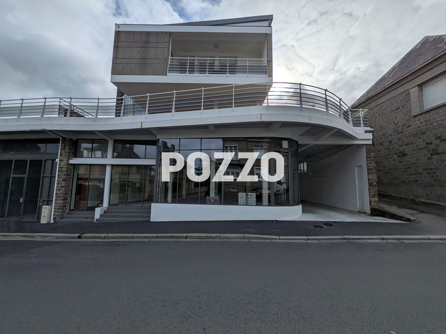 Photo Local à aménager - Axe passant VIRE NORMANDIE image 1/6