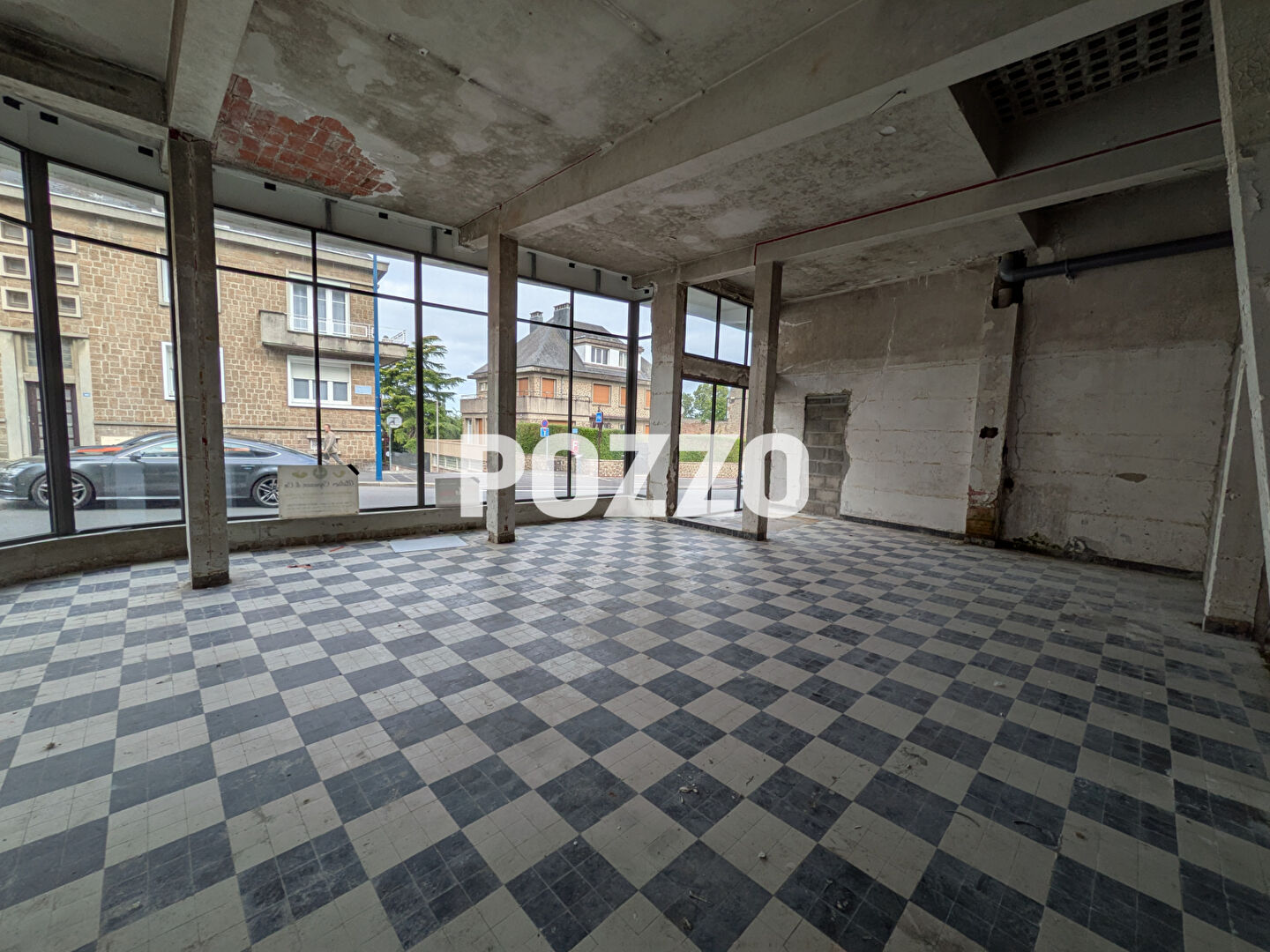 Photo Local à aménager - Axe passant VIRE NORMANDIE image 5/6