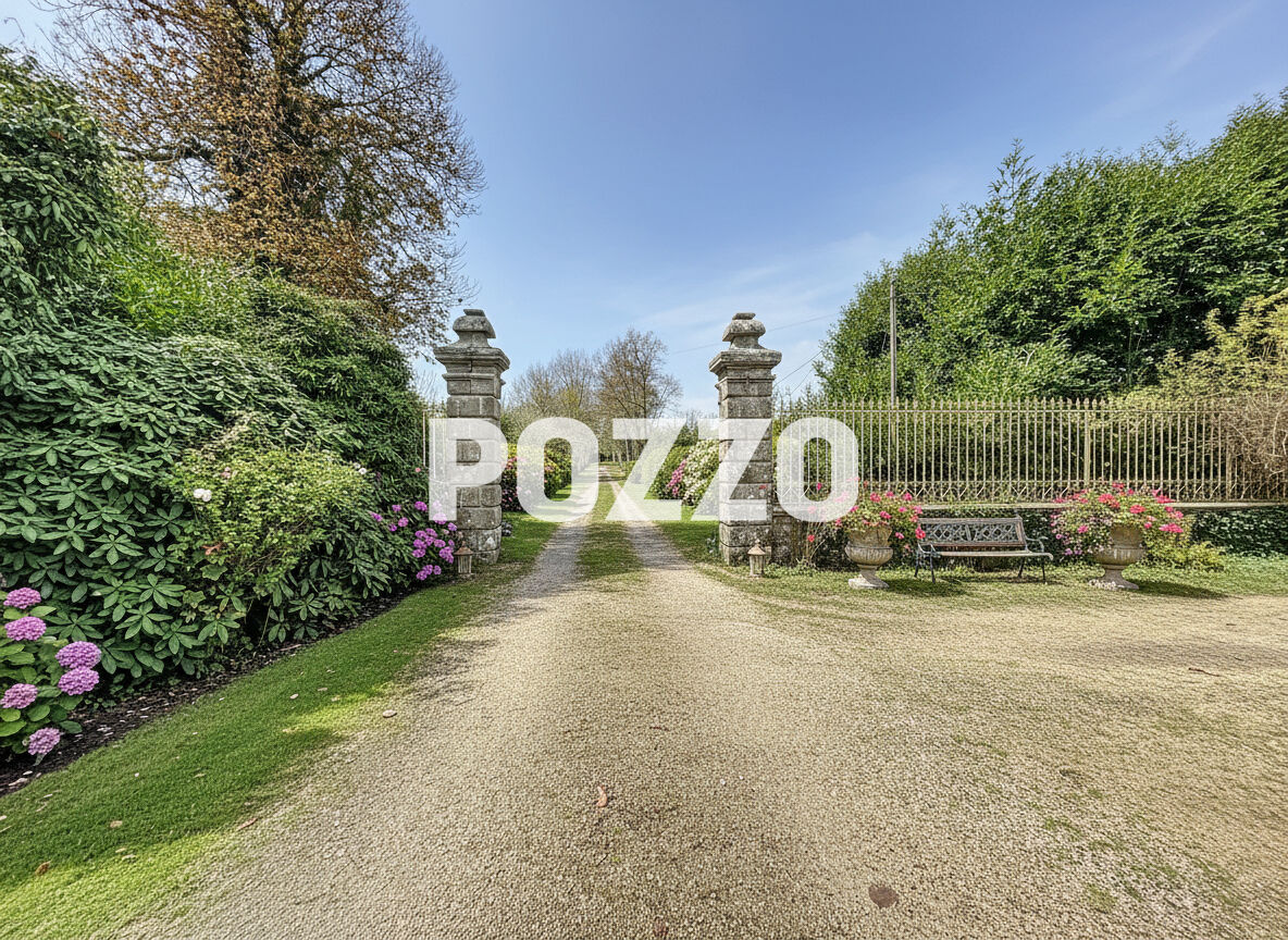 Photo Manoir de charme 510m² à réinventer, à deux pas du Mont-Saint-Michel image 5/6