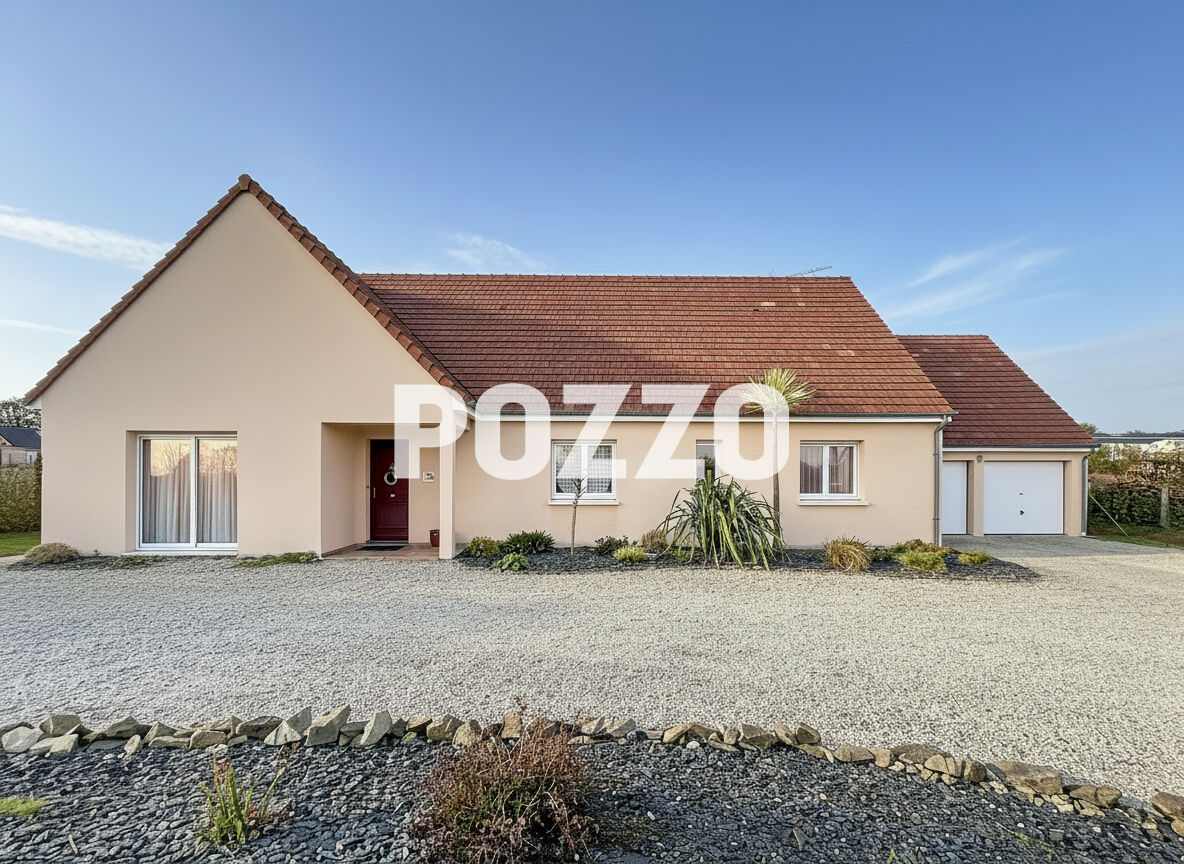 RONCEY - Maison de plain-pied 132 m², 4ch avec terrain de 936 m², grand garage et grenier aménageable.