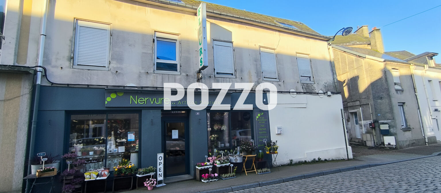 Immeuble Saint Romain De Colbosc 2 lots un commerce et T4  total de142 m2