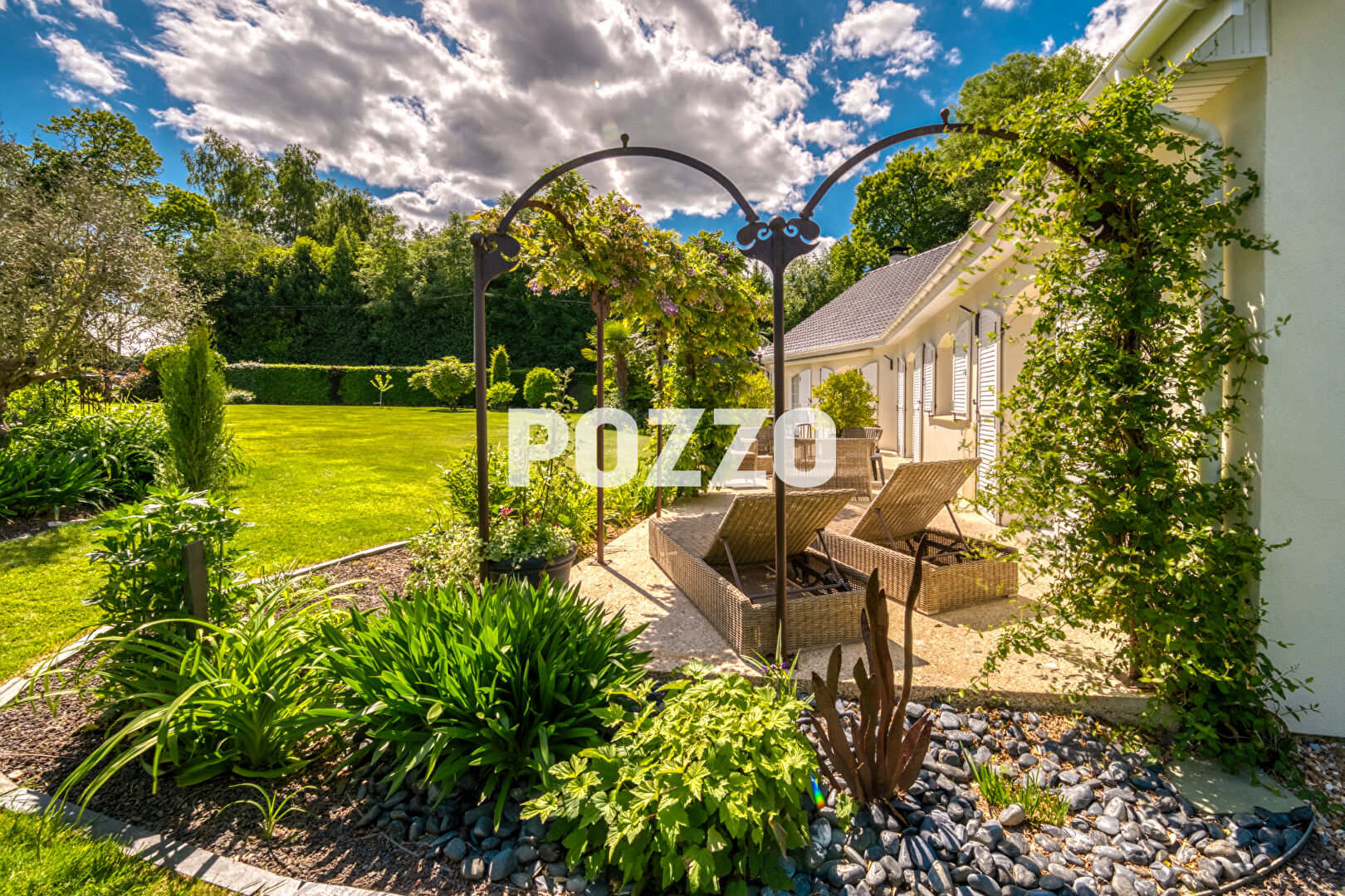 Agence immobilière de 
 Agence Pozzo-immobilier - Pozzo Immobilier Honfleur 
