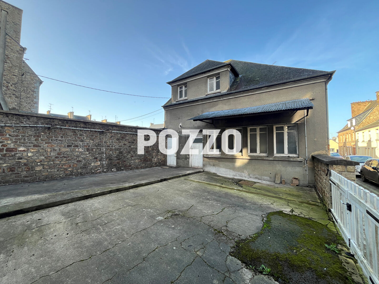 Agence immobilière de 
 Agence Pozzo-immobilier - Pozzo immobilier St Hilaire du Harcouët 
