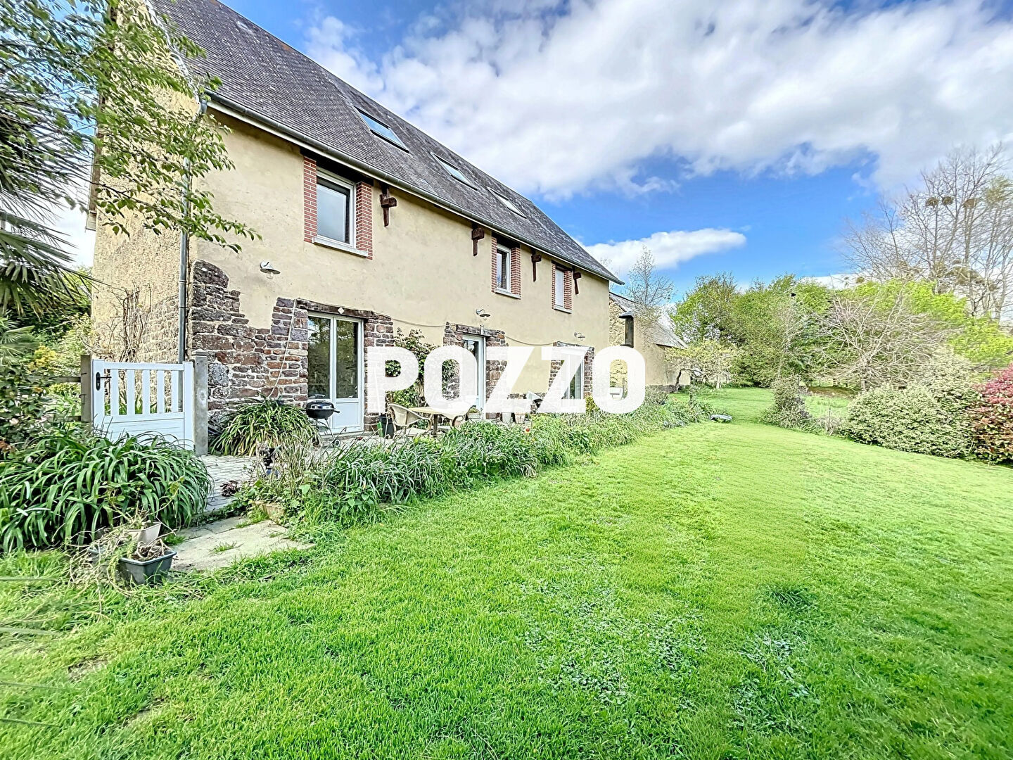Agence immobilière de Pozzo Immobilier Carolles