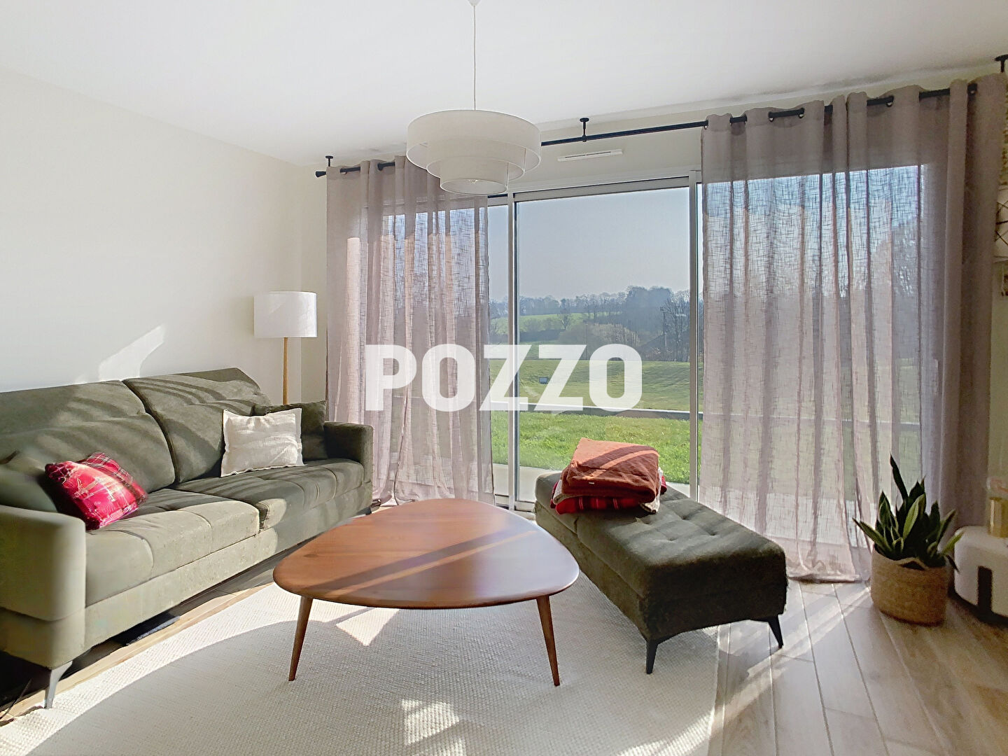 Agence immobilière de 
 Agence Pozzo-immobilier - Pozzo immobilier St Hilaire du Harcouët 
