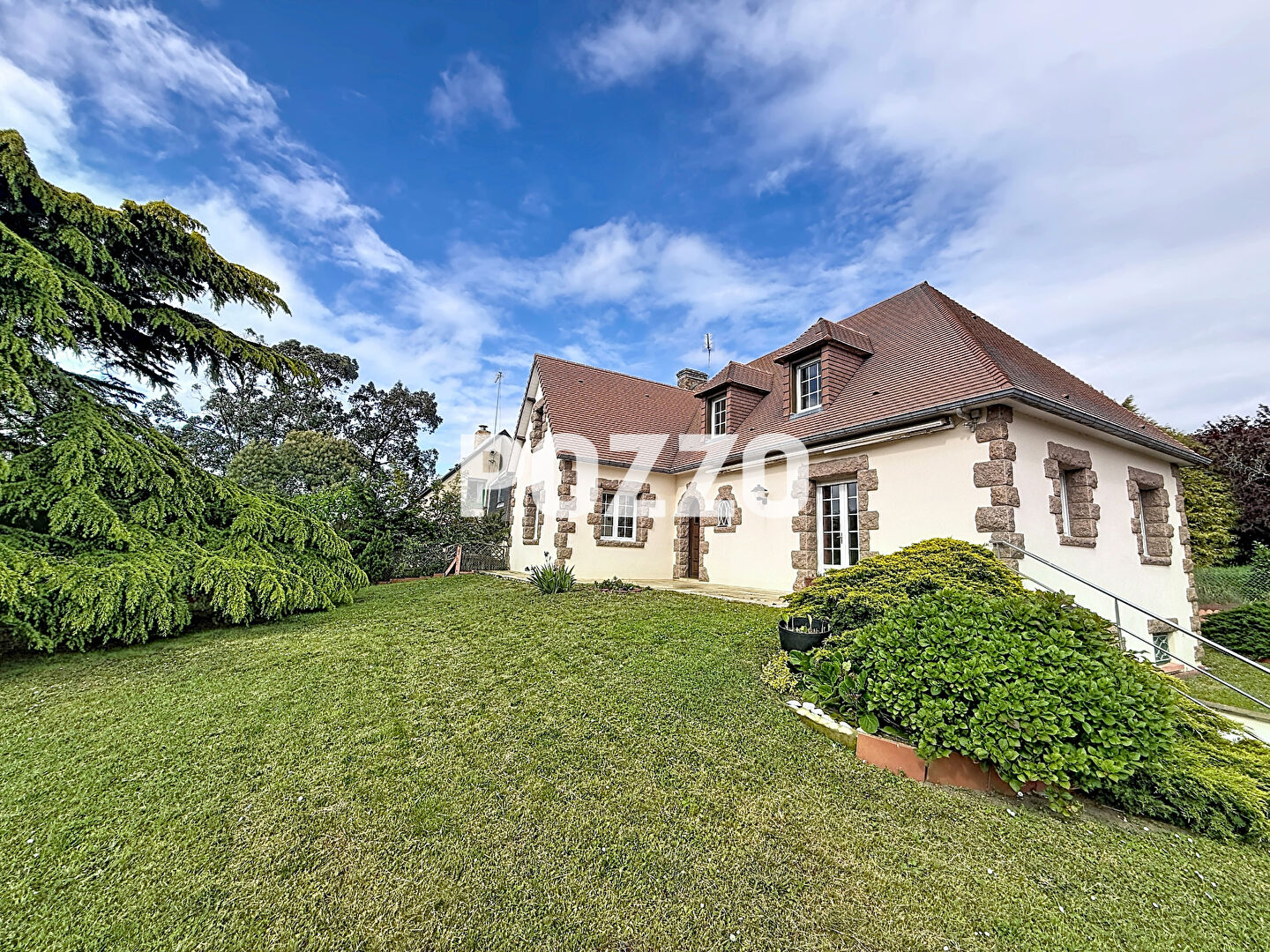 Agence immobilière de Agence Pozzo-immobilier - Pozzo immobilier Jullouville