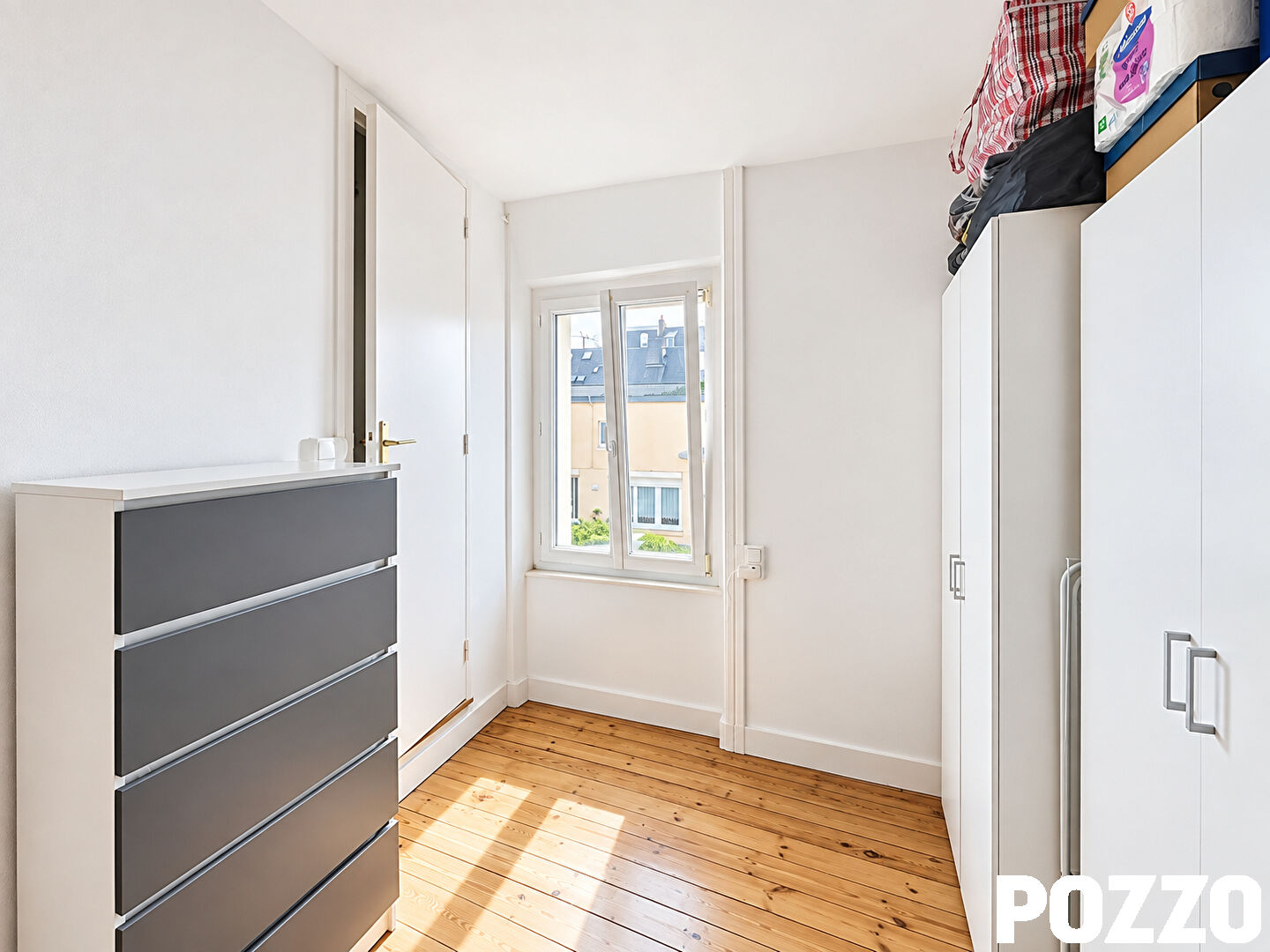 EN ÉXCLUSIVITÉ : Maison de 60m² dans le bourg de Donville-les-Bains.