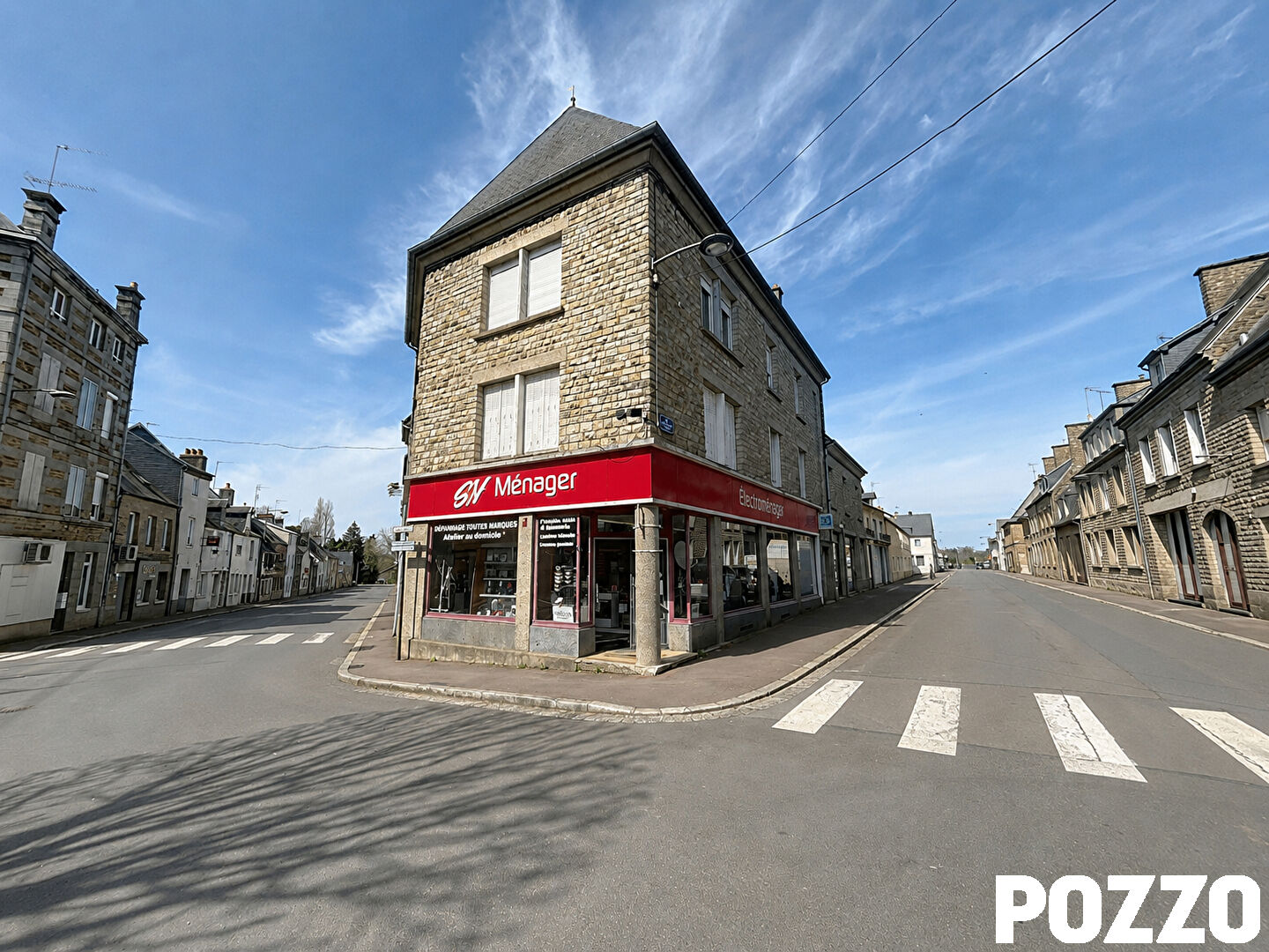 Agence immobilière de 
 Agence Pozzo-immobilier - Pozzo immobilier St Hilaire du Harcouët 
