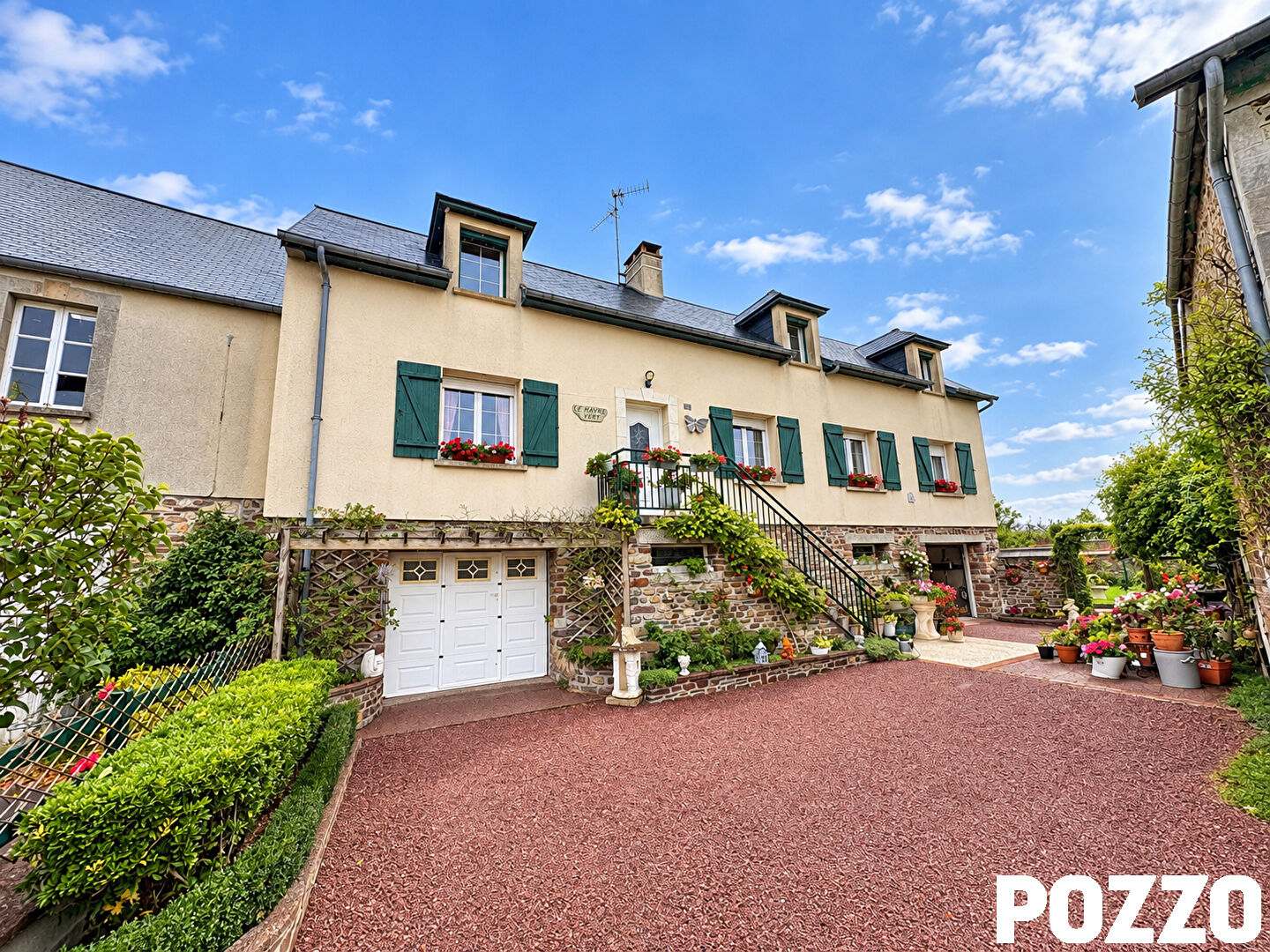 Agence immobilière de Agence Pozzo-immobilier - Pozzo immobilier Donville Les Bains