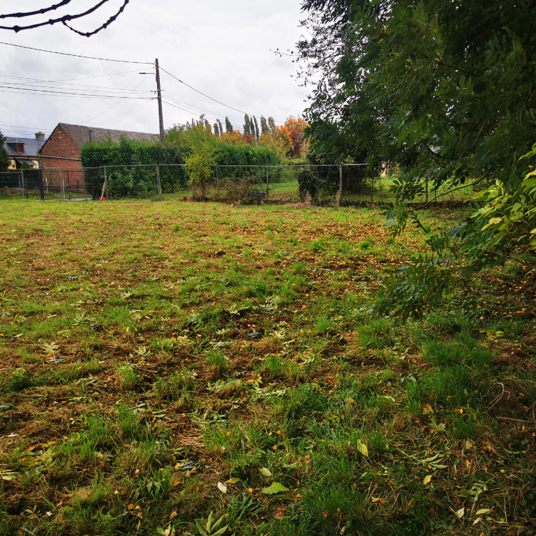 Photo TERRAIN PLAT A 5MN D HARDIVILLERS (A16) image 2/3