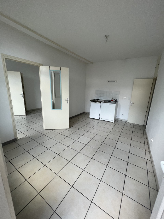 Photo Appartement Amiens 1 pièce(s) 30.03 m2 image 2/6