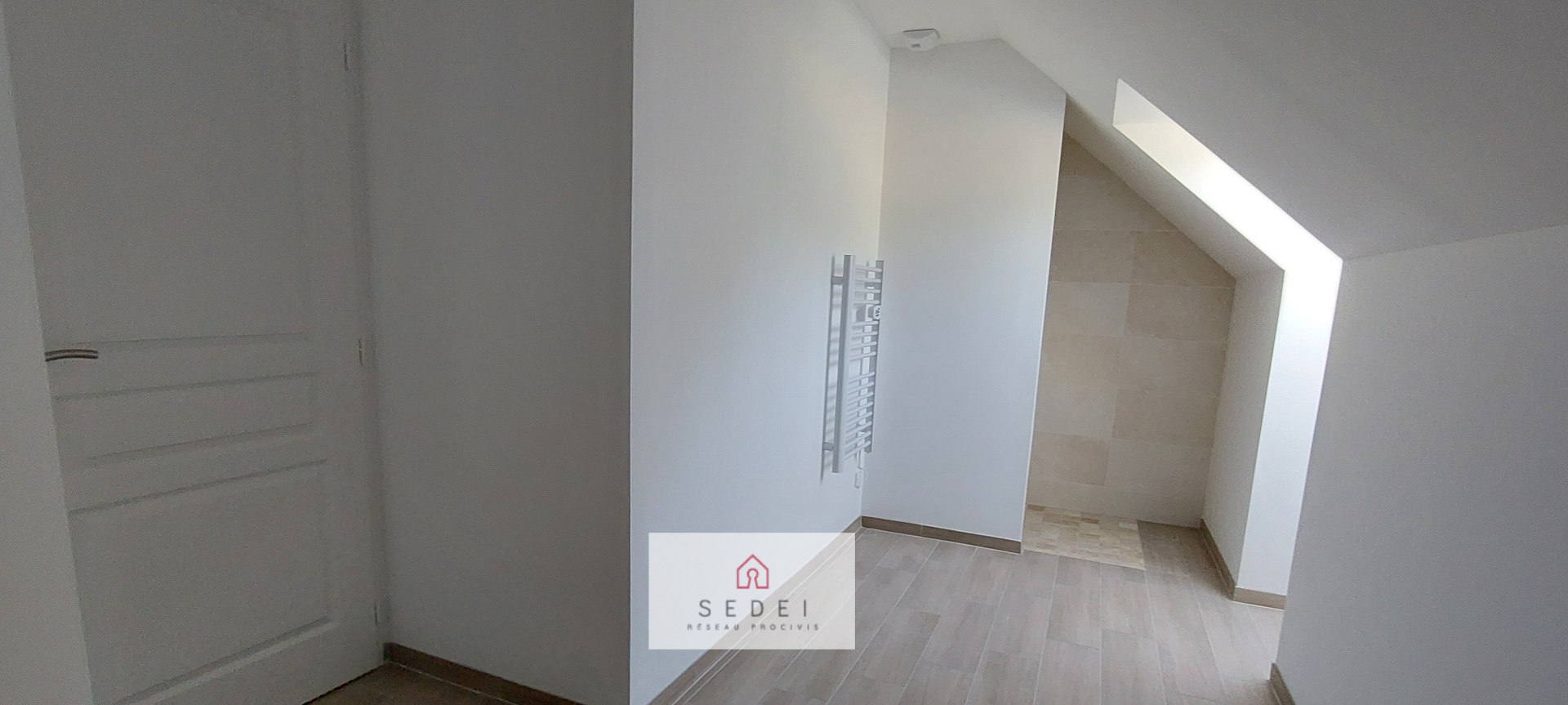 Photo 15 min BEAUVAIS  tout neuf ! image 4/6