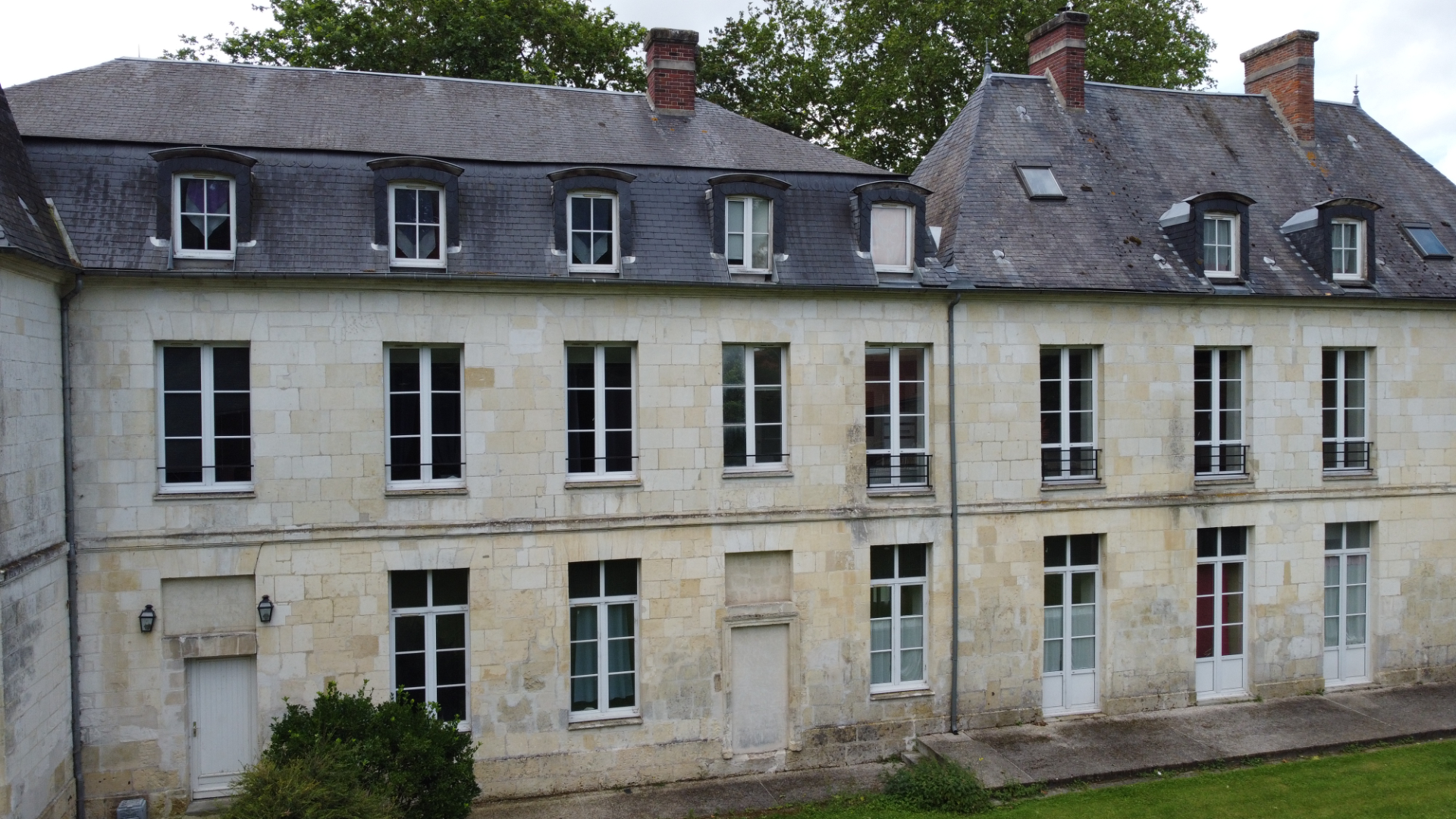 Appartement  5 pièce(s) 141.43 m2