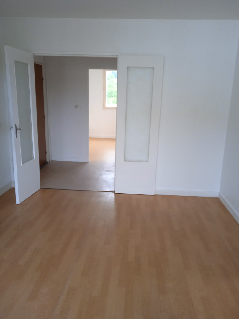 Photo Appartement Crepy En Valois 3 pièce(s) 55 m2 image 6/6