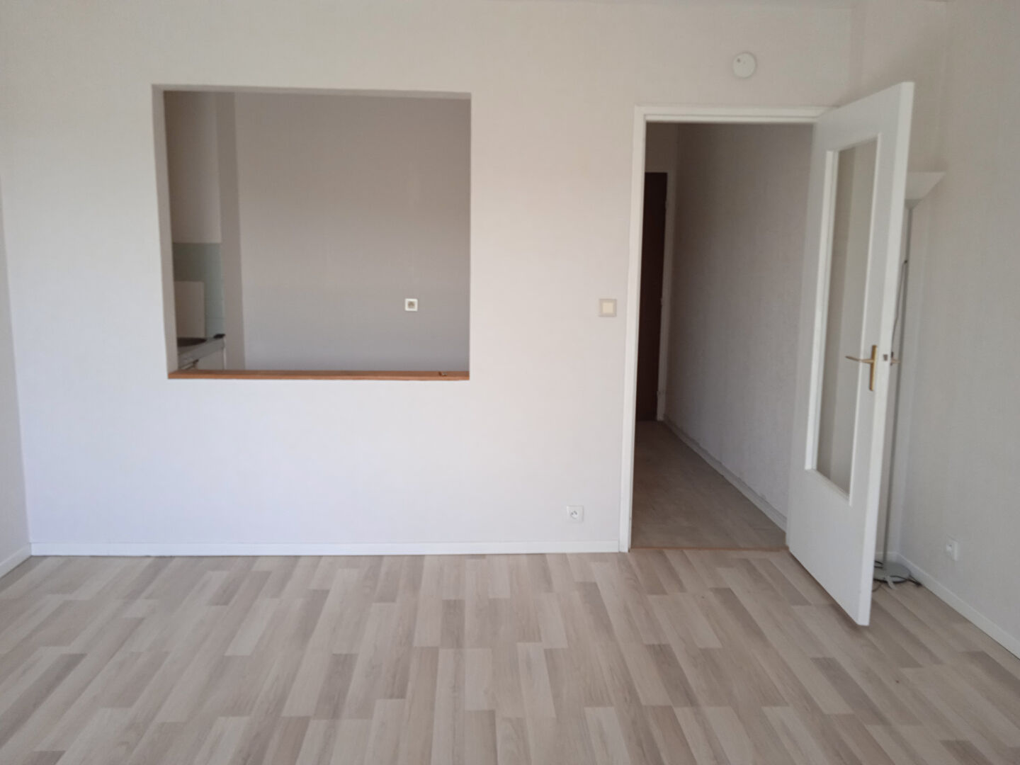 Photo Appartement Creil 1 pièce(s) 32 m2 image 5/6