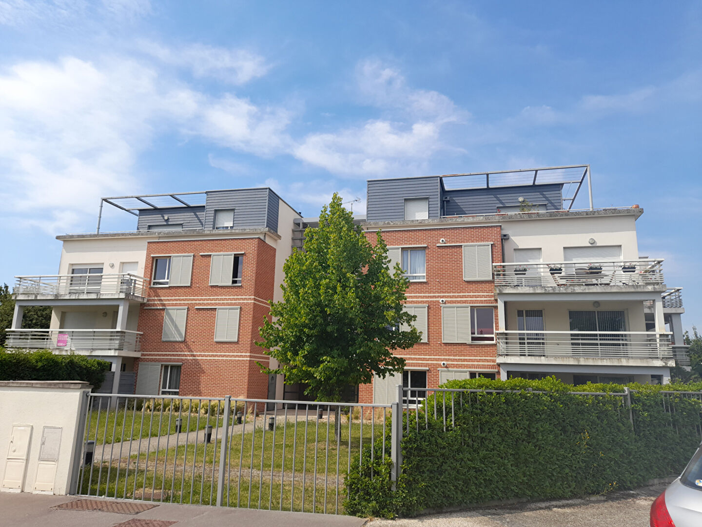 Photo TYPE III AMIENS - 3 pièce(s) - 84.13 m2 image 1/5