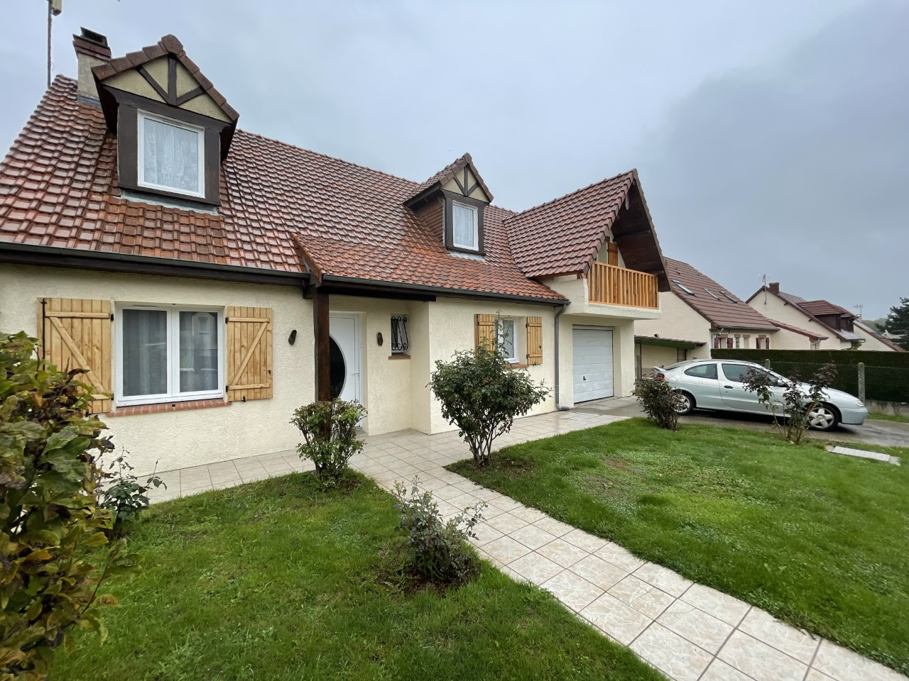 Une Belle maison traditionnelle  vivable de plain pied, de 106 m2 proche Beauvais