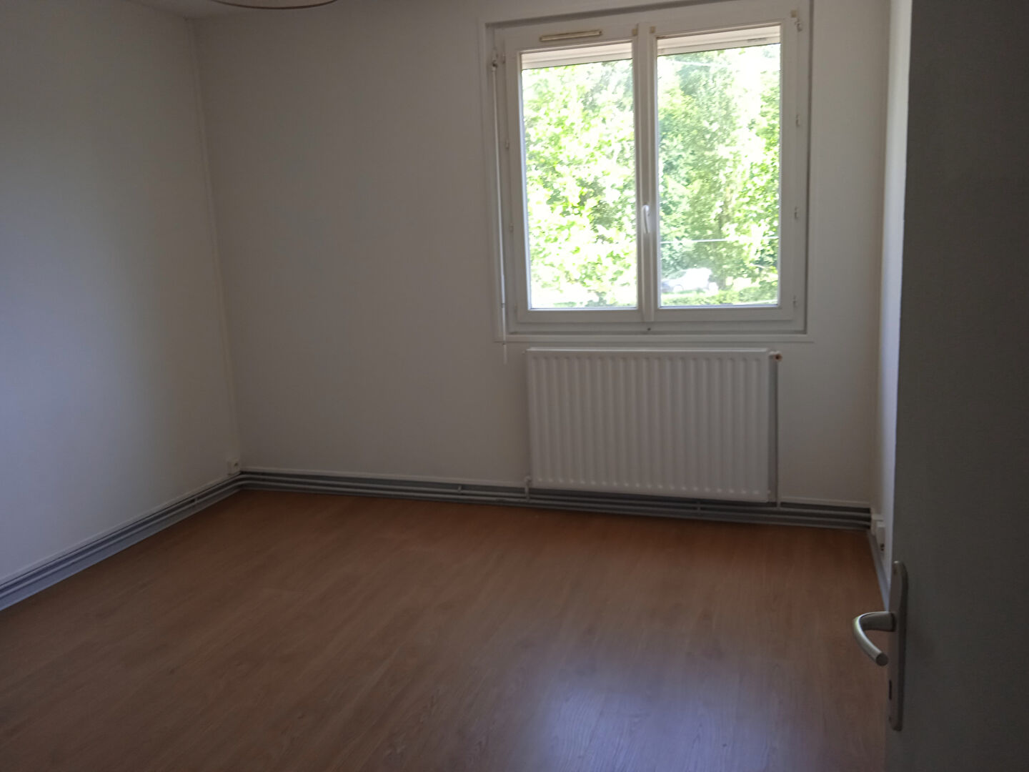 Photo Appartement Compiegne 3 pièce(s) 54 m2 image 4/6