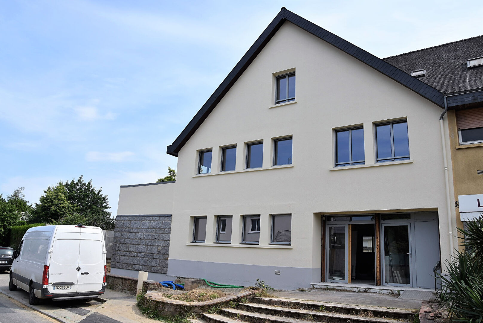 Photo A l'entrée du bourg un grand appartement de 107 m2 à rénover en totalité image 6/6