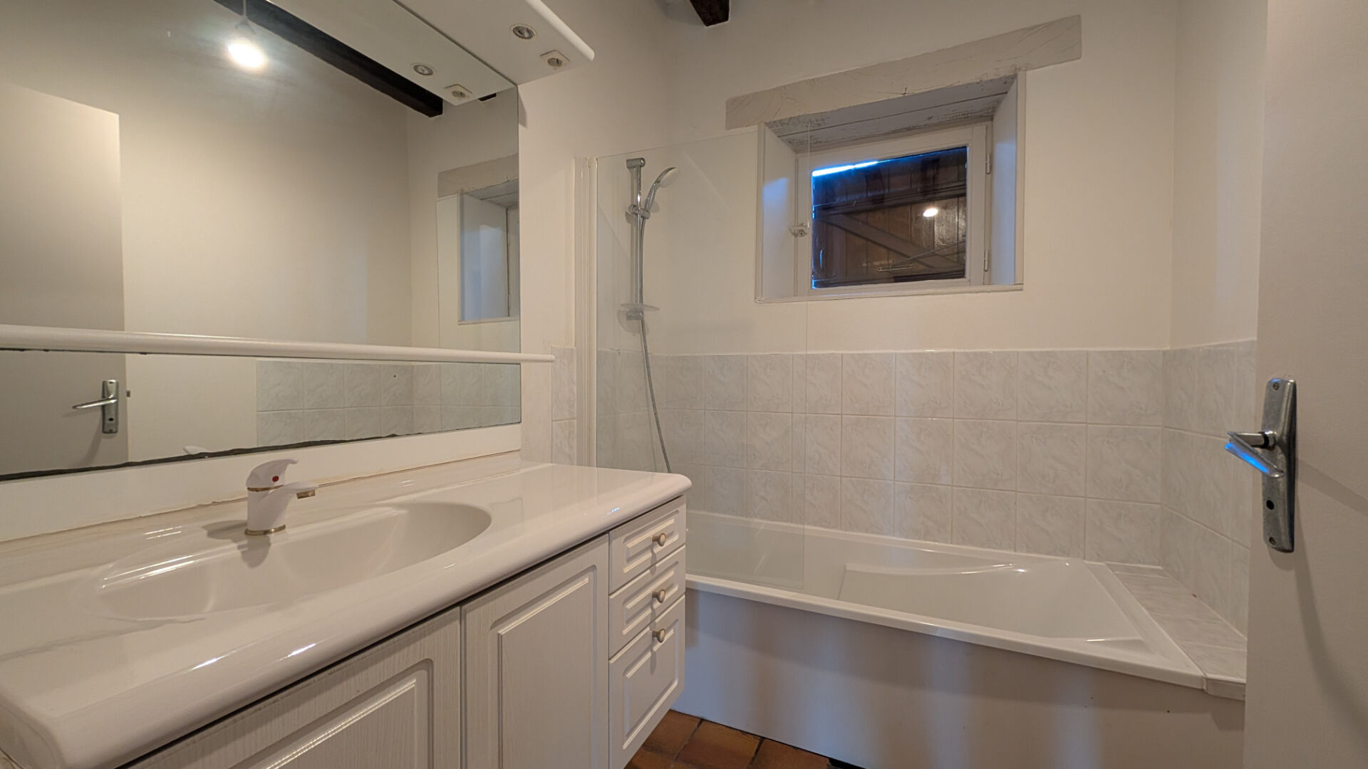 Photo Maison de caractère à rénover ! image 4/6