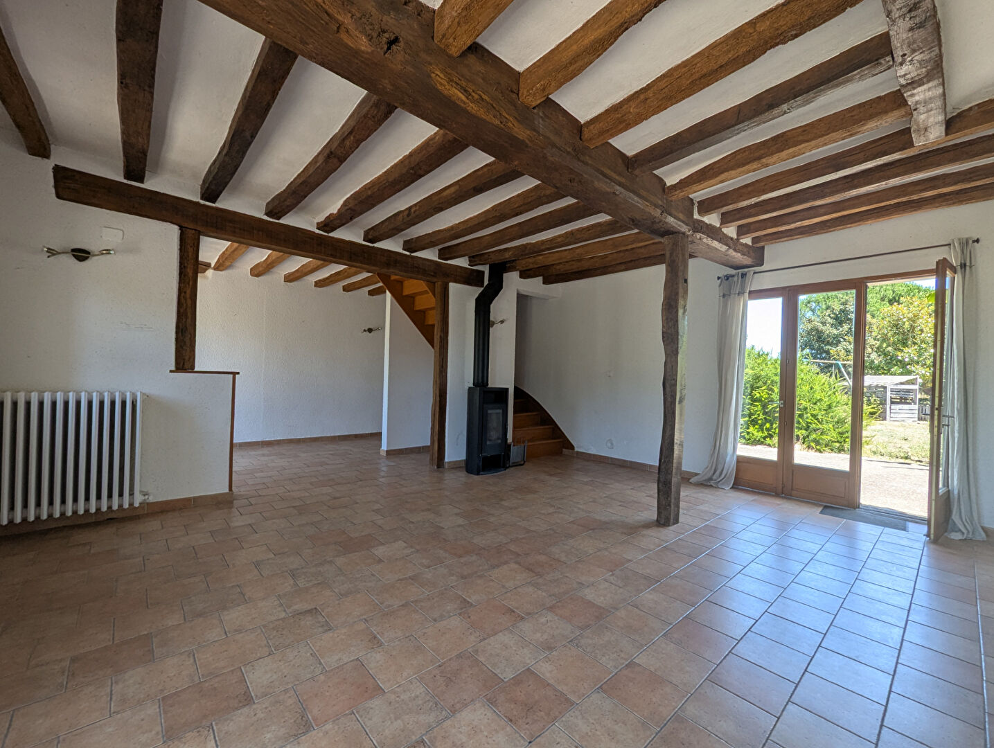 Longère 2 km du bourg environnement calme