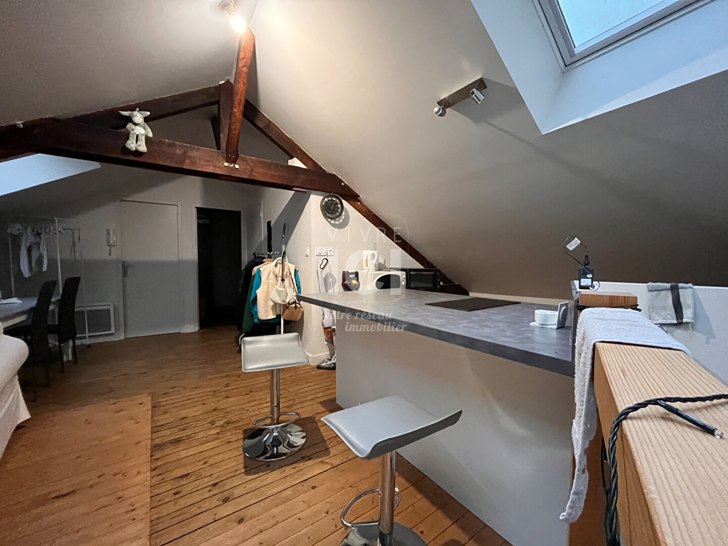 Photo Appartement Angers 3 pièce(s) 27,70 m2 Loi Carrez / 58,15 m² au sol. image 2/5