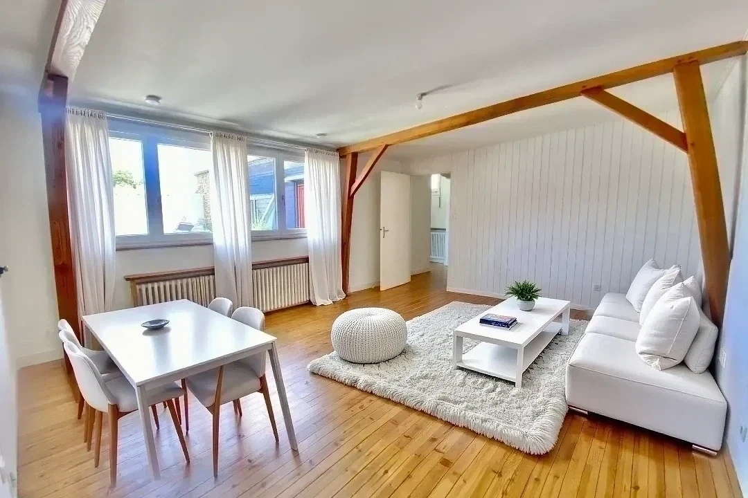 A LOUER - NANTES CATHÉDRALE - Appartement 2 pièces de 54.50 m² (60.60 m² au sol)