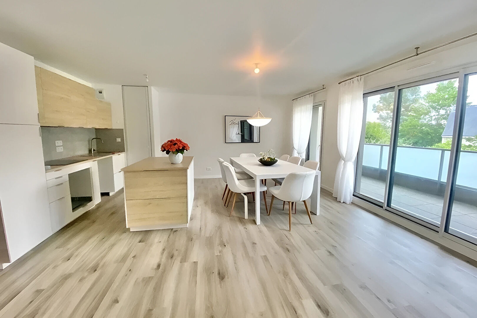 A LOUER - NANTES QUARTIER PROCE - MONSELET -  APPARTEMENT 2 CHAMBRES AVEC BELLE TERRASSE