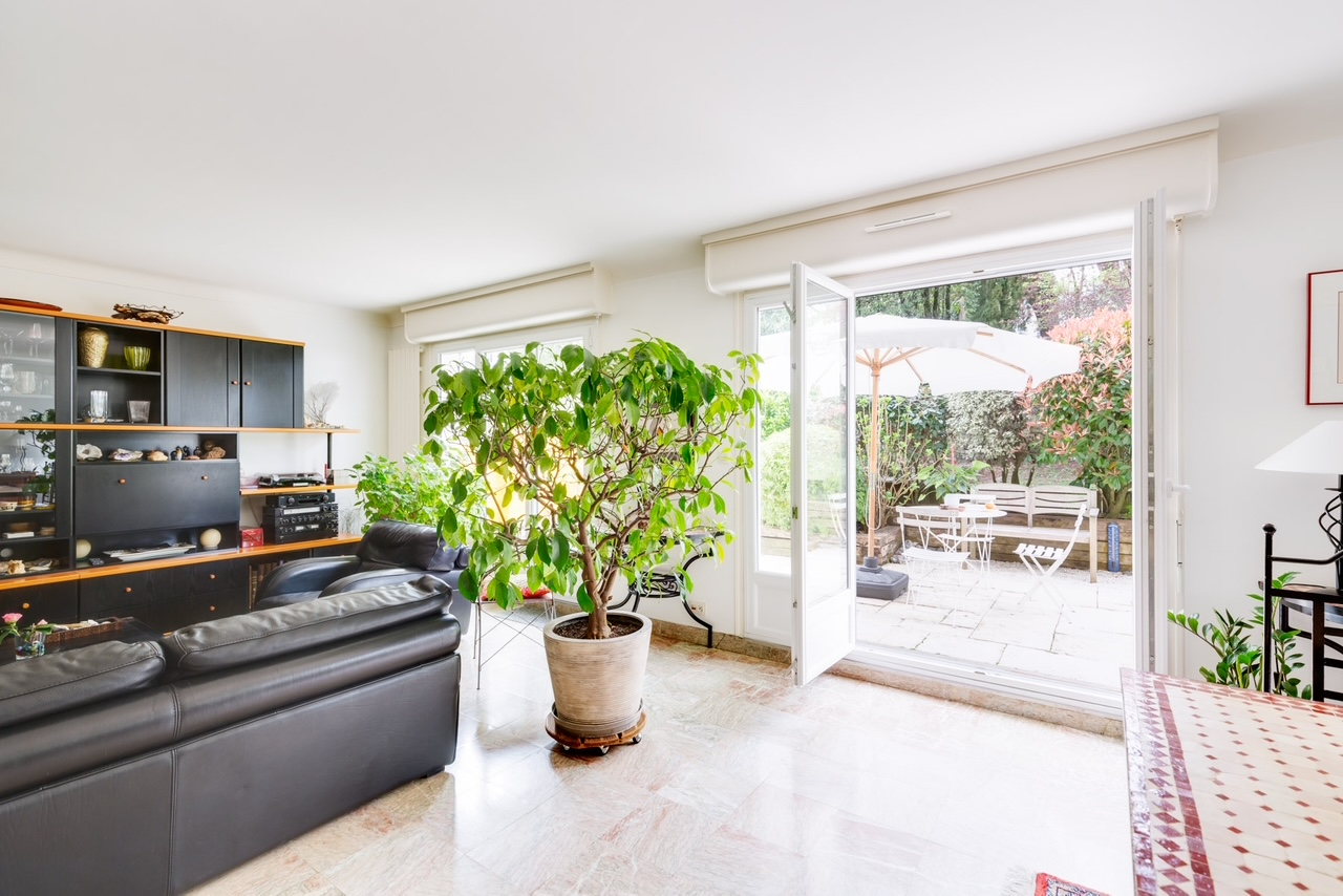 NANTES/SAINT FELIX APPARTEMENT AVEC TERRASSE/DOUBLE PARKING ET CAVES