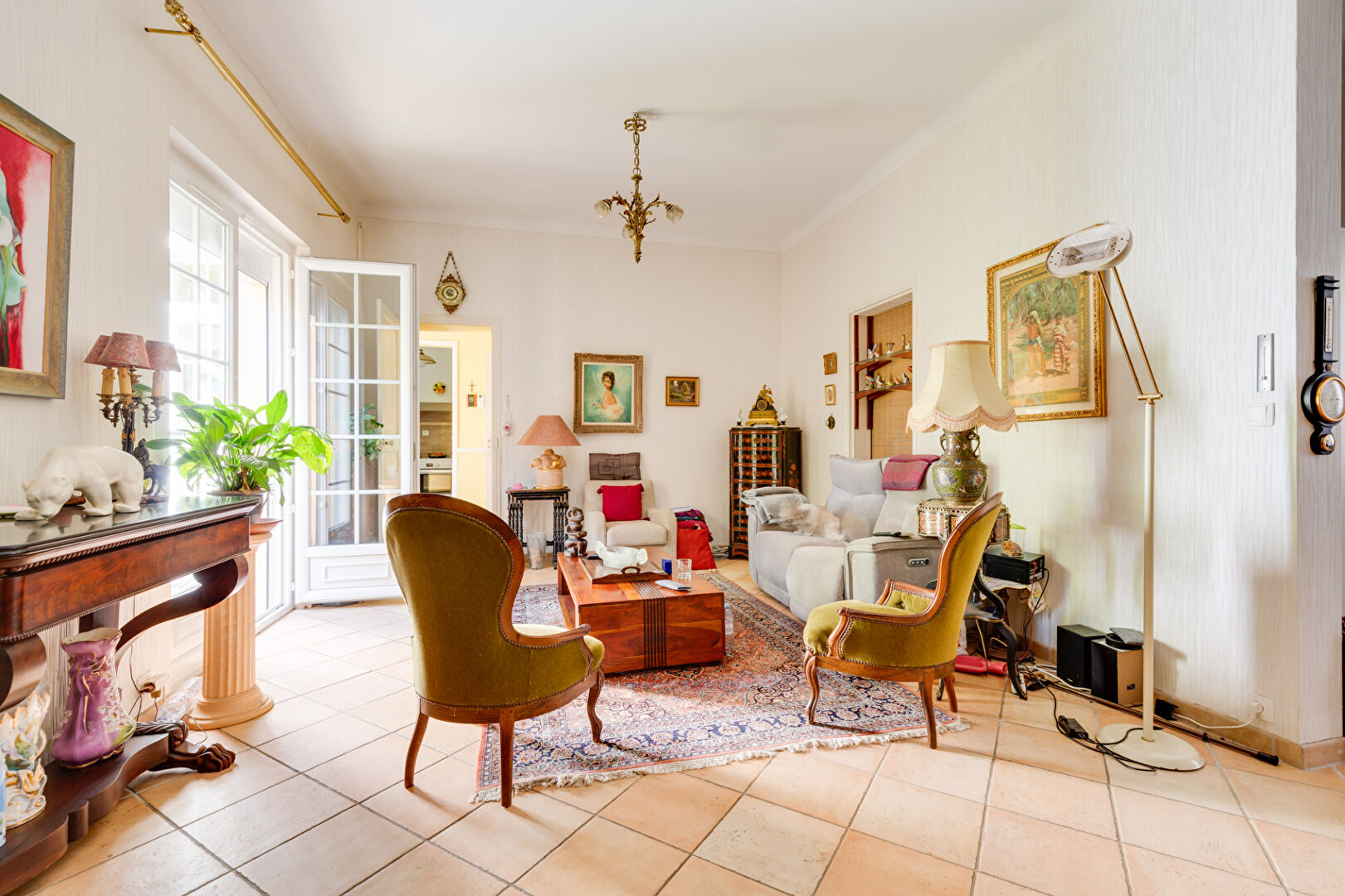 A VENDRE  NANTES/SAINTE ANNE MAISON ANCIENNE  AVEC GARAGE/ BEAU JARDIN