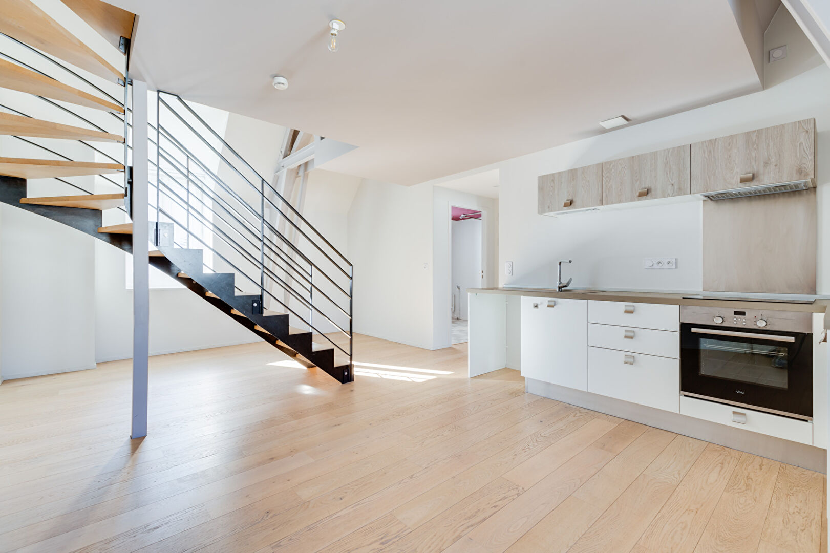 A VENDRE NANTES CATHEDRALE AU CALME TYPE 3 EN DUPLEX