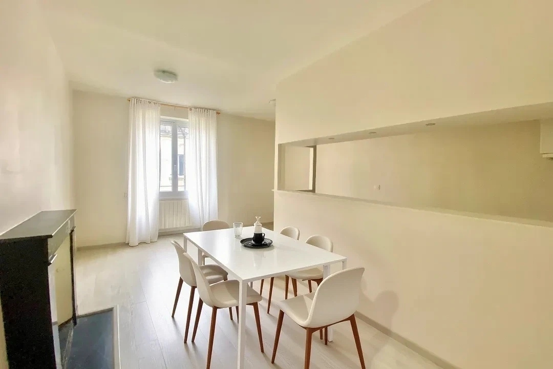 A LOUER - TYPE 2 RENOVE AU COEUR DE SAINT DONATIEN