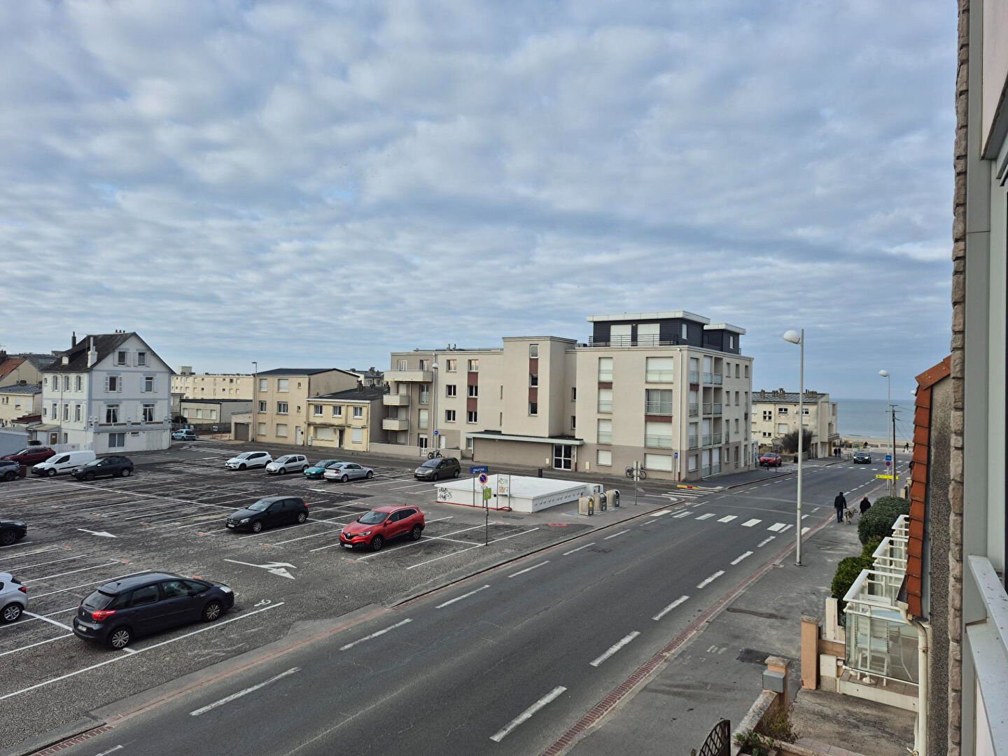 Berck Plage , appartement 2 chambres , 2nd étage, vue latérale mer , EXPO Sud  !!