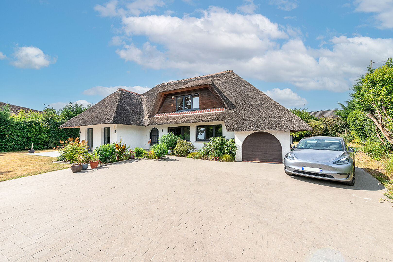 Chaumière de semi plein-pied sur 1844 m²