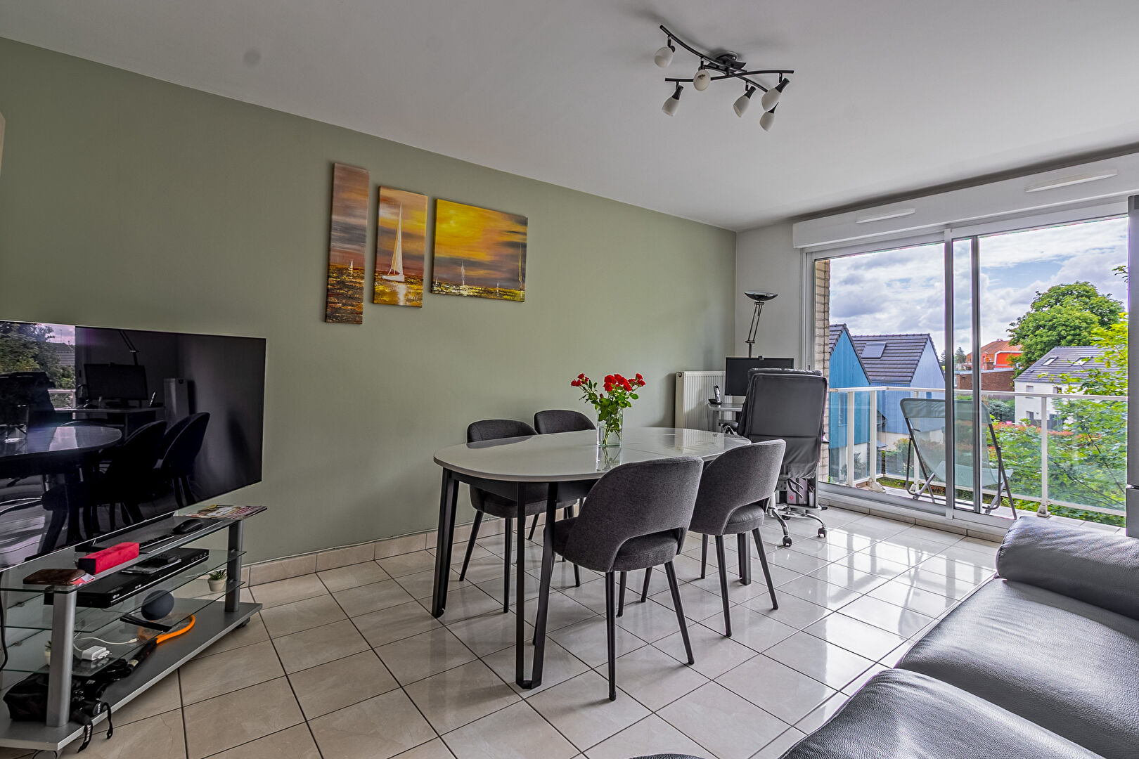 Appartement T3 59 m2 avec garage, résidence sécurisée.