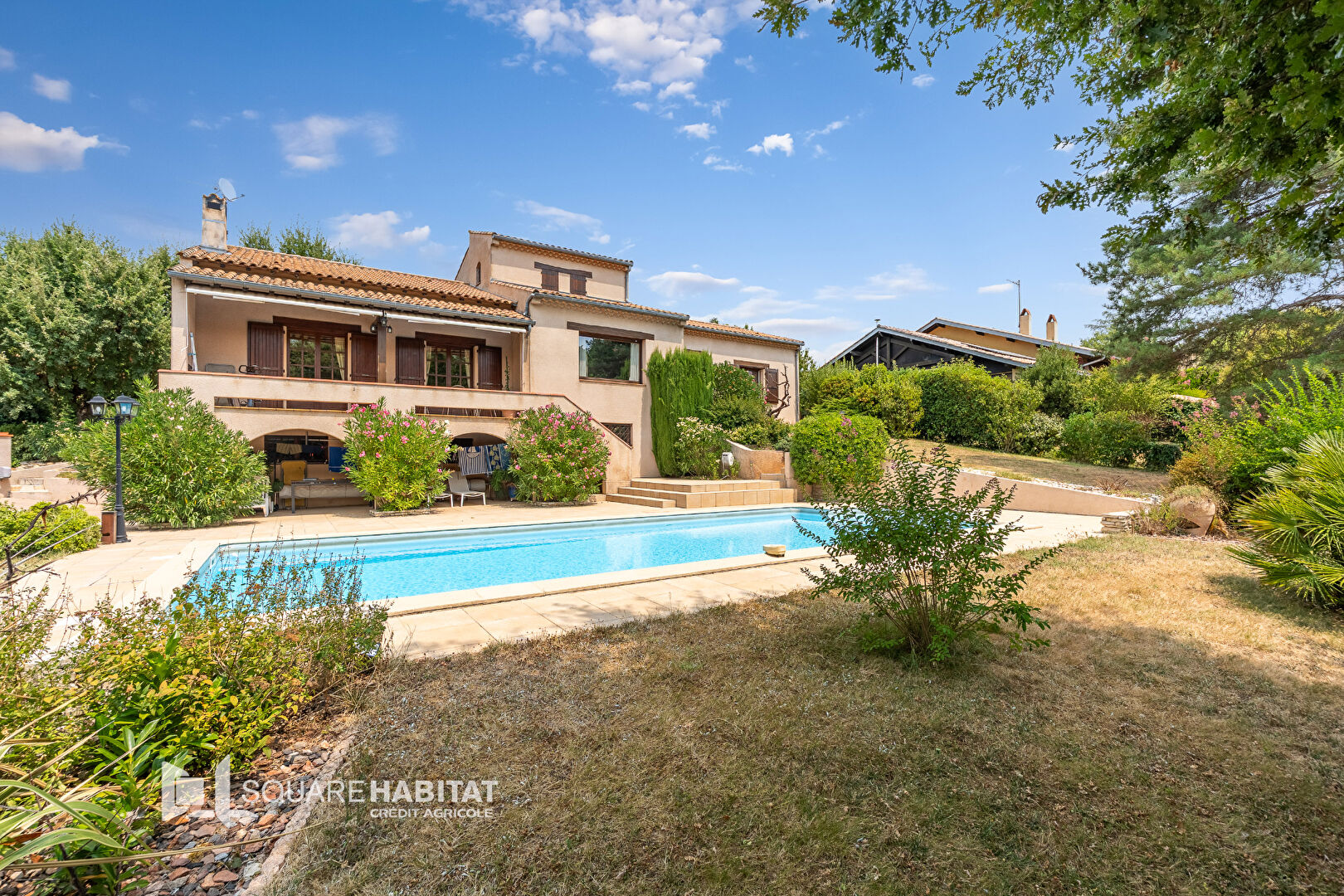 Labège - Maison 6 pièces de 208m2 plus sous-sol et piscine