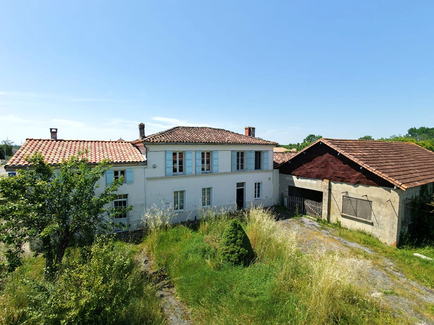 CORPS DE FERME A RÉNOVER