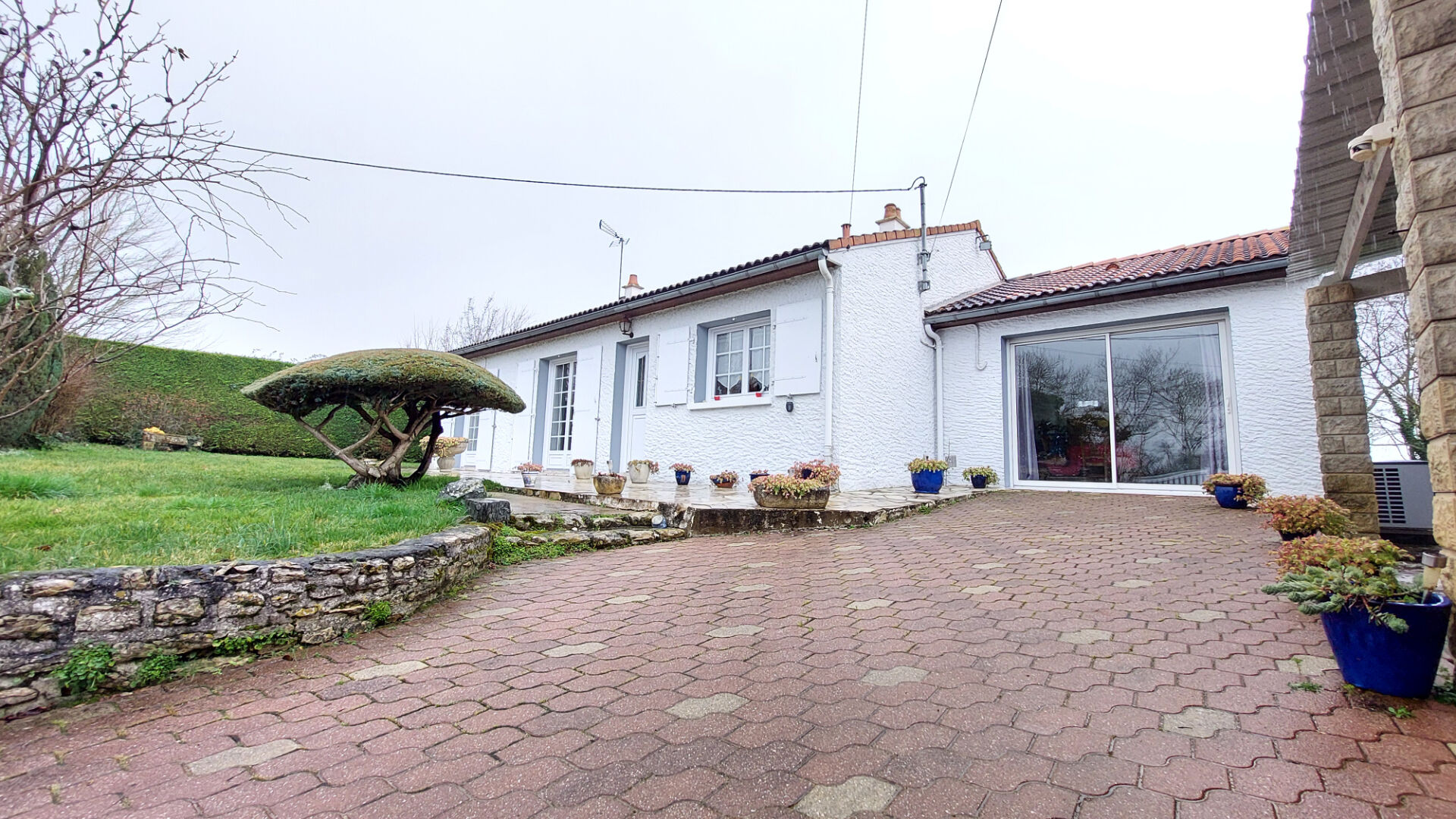 MAISON PLAIN-PIED - POMPE A CHALEUR - 3 CHAMBRES